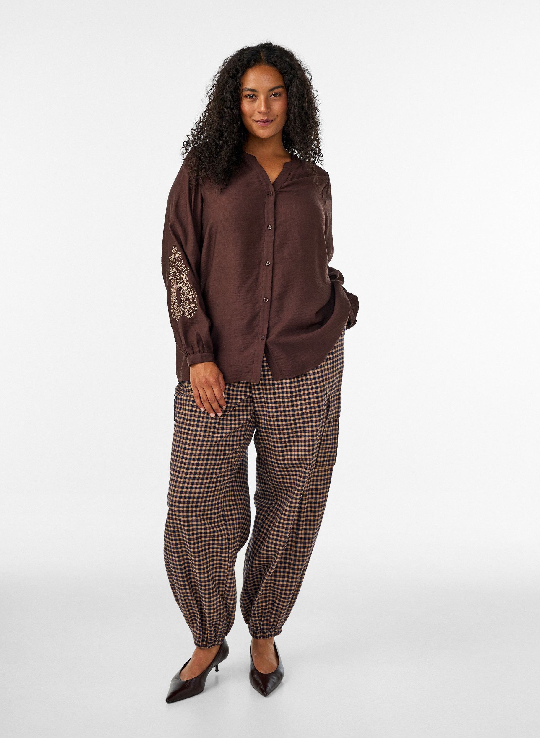 ZizziViscose shirt met geborduurde mouwen, Bruin, Model image number 1