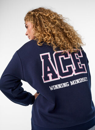 ZizziSweatshirt met statementprint op de mouwen en achterkant, Navy Blazer, Model image number 2