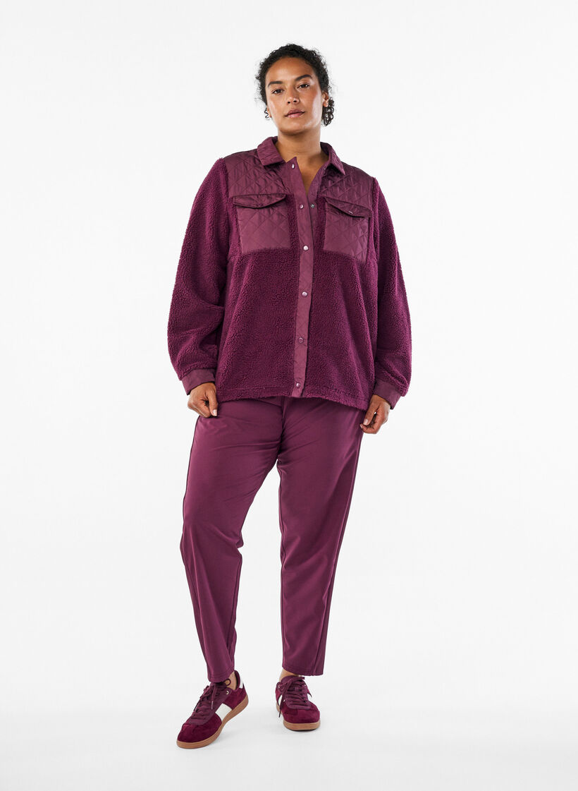 Lichte trainingsbroek met zakken, Grape Wine, Model