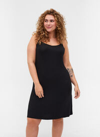 Effen onderjurk in viscose, Zwart Effen onderjurk in viscose, Zwart, Model