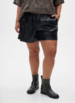 ZizziLosse imitatieleer shorts met elastische tailleband, Black, Model image number 2