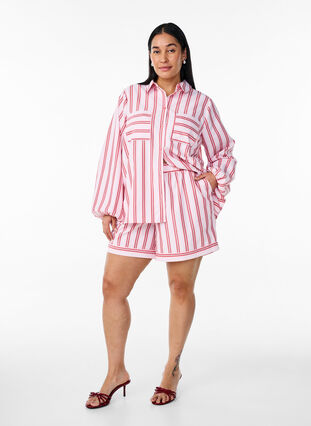 ZizziLosse shorts met strepen en zakken, Roze, Model image number 1