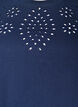 T-shirt van biologisch katoen met open broderie, Blauw, Packshot image number 2