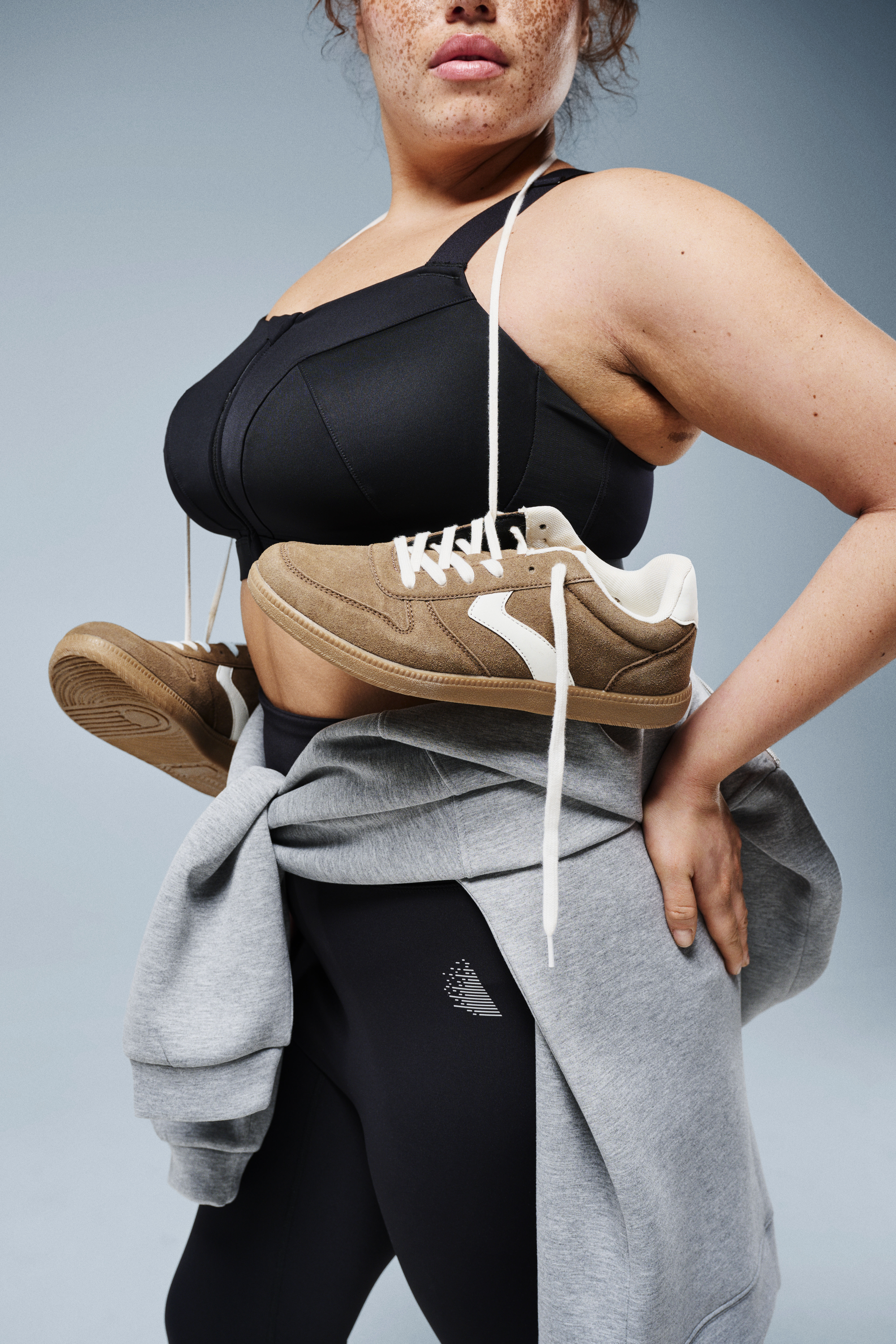 ZizziSportieve look met hoodie, , Model