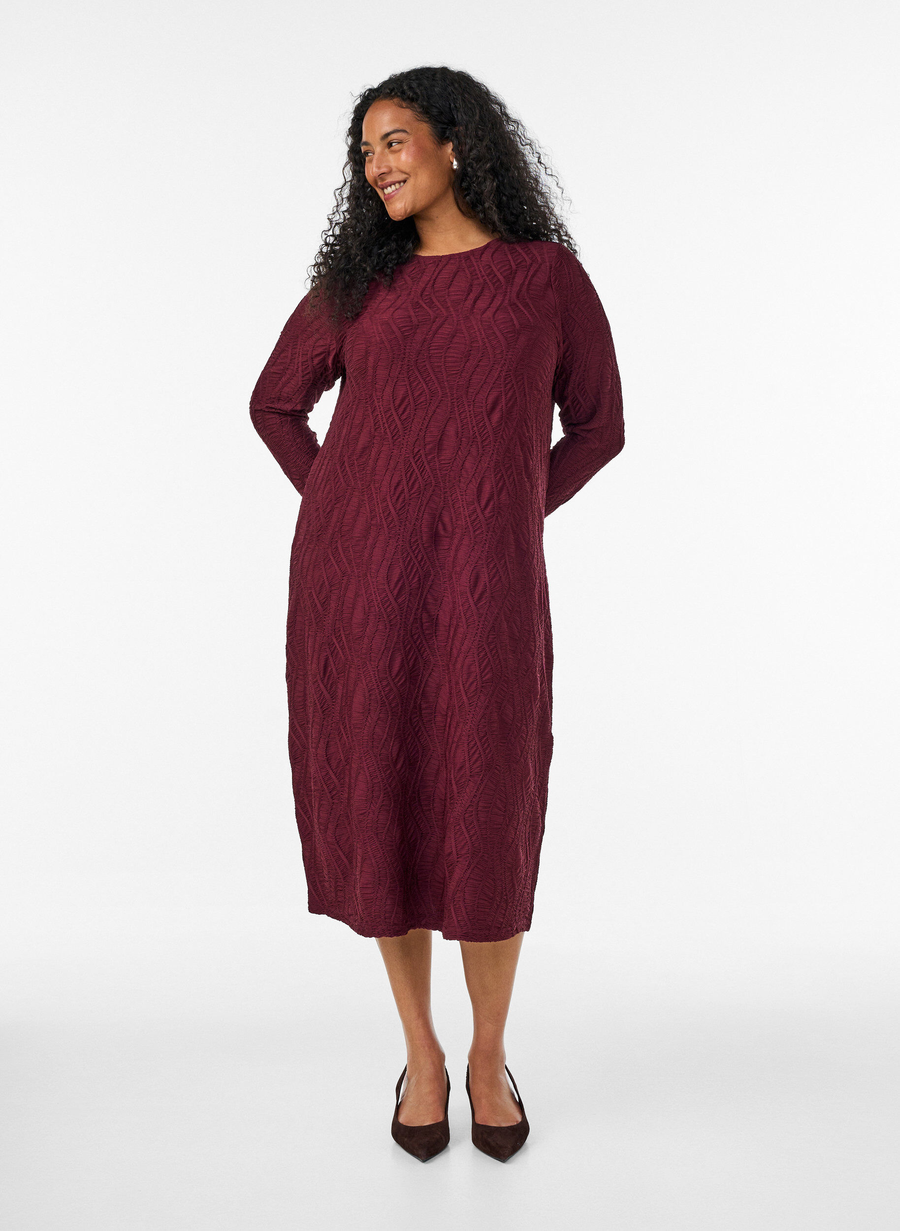 Midi jurk met golvende structuur en lange mouwen, Rood, Model