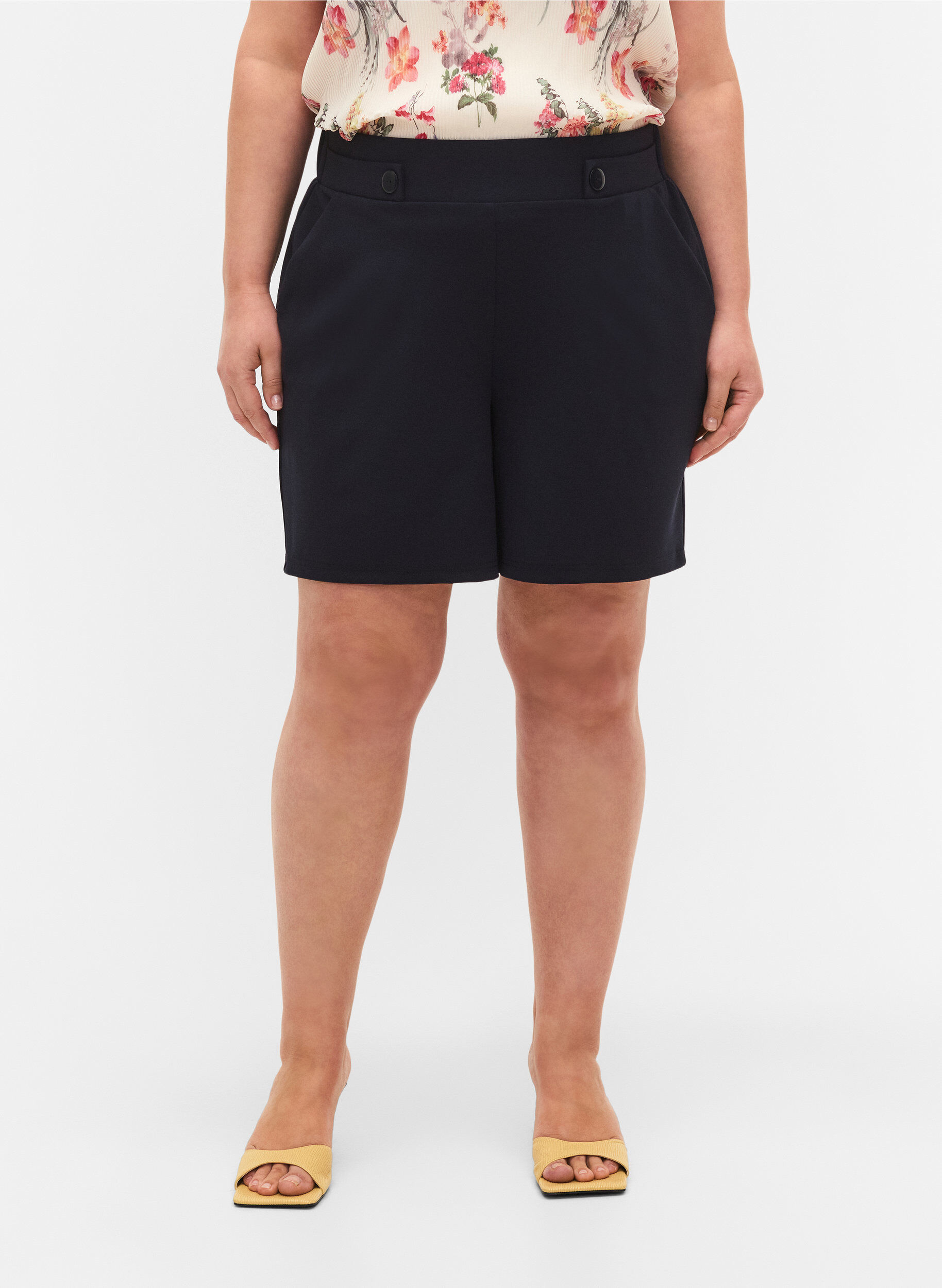 ZizziKorte broek met zakken en losse pasvorm, Blauw, Model image number 4