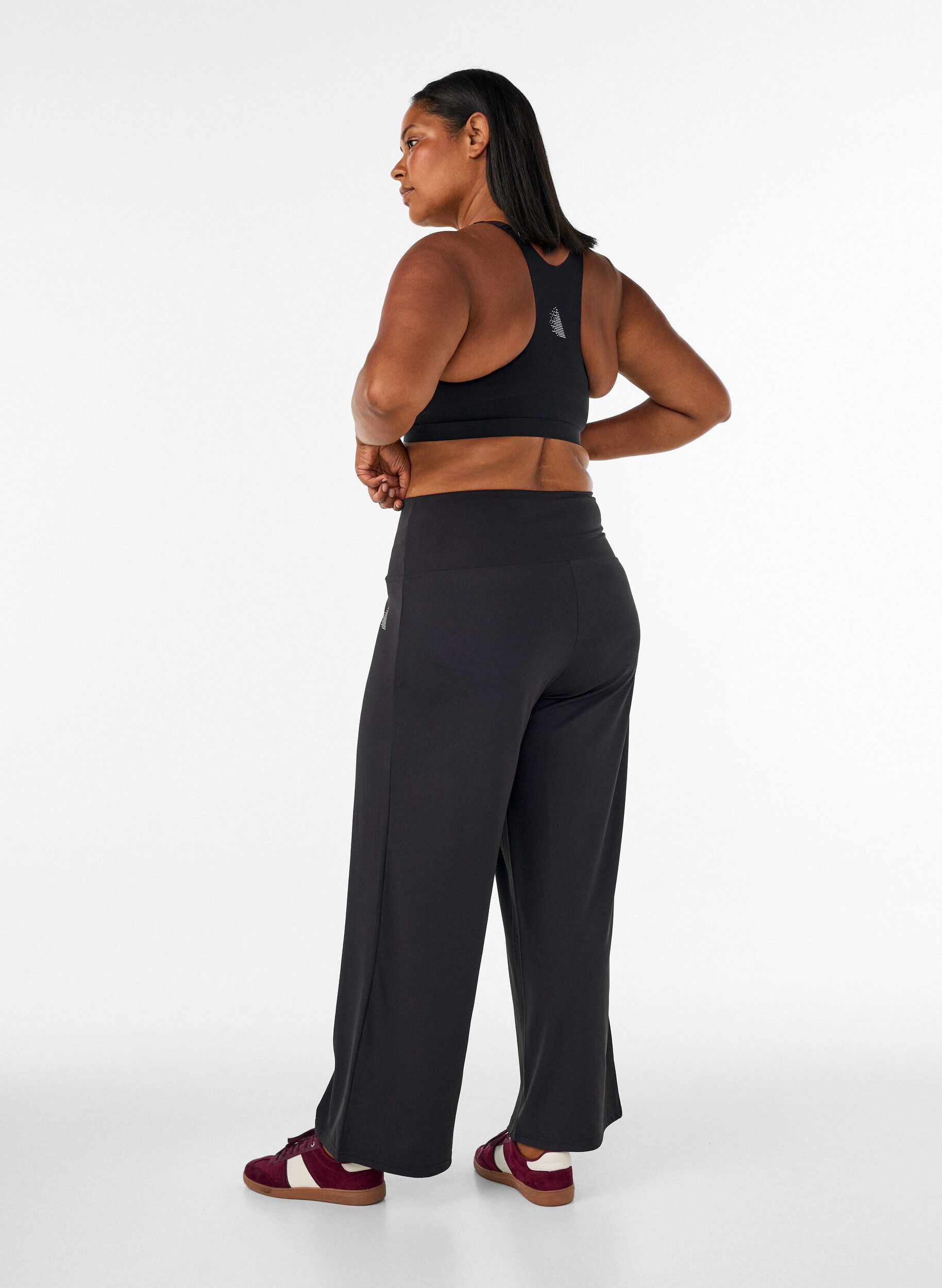 ZizziWide fit trainingsbroek, Zwart, Model image number 2