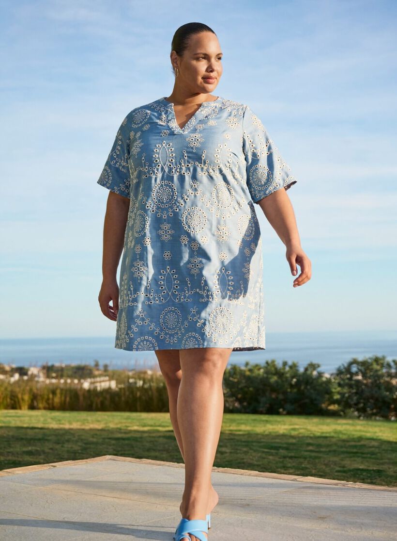 Blauwe jurk, , Model