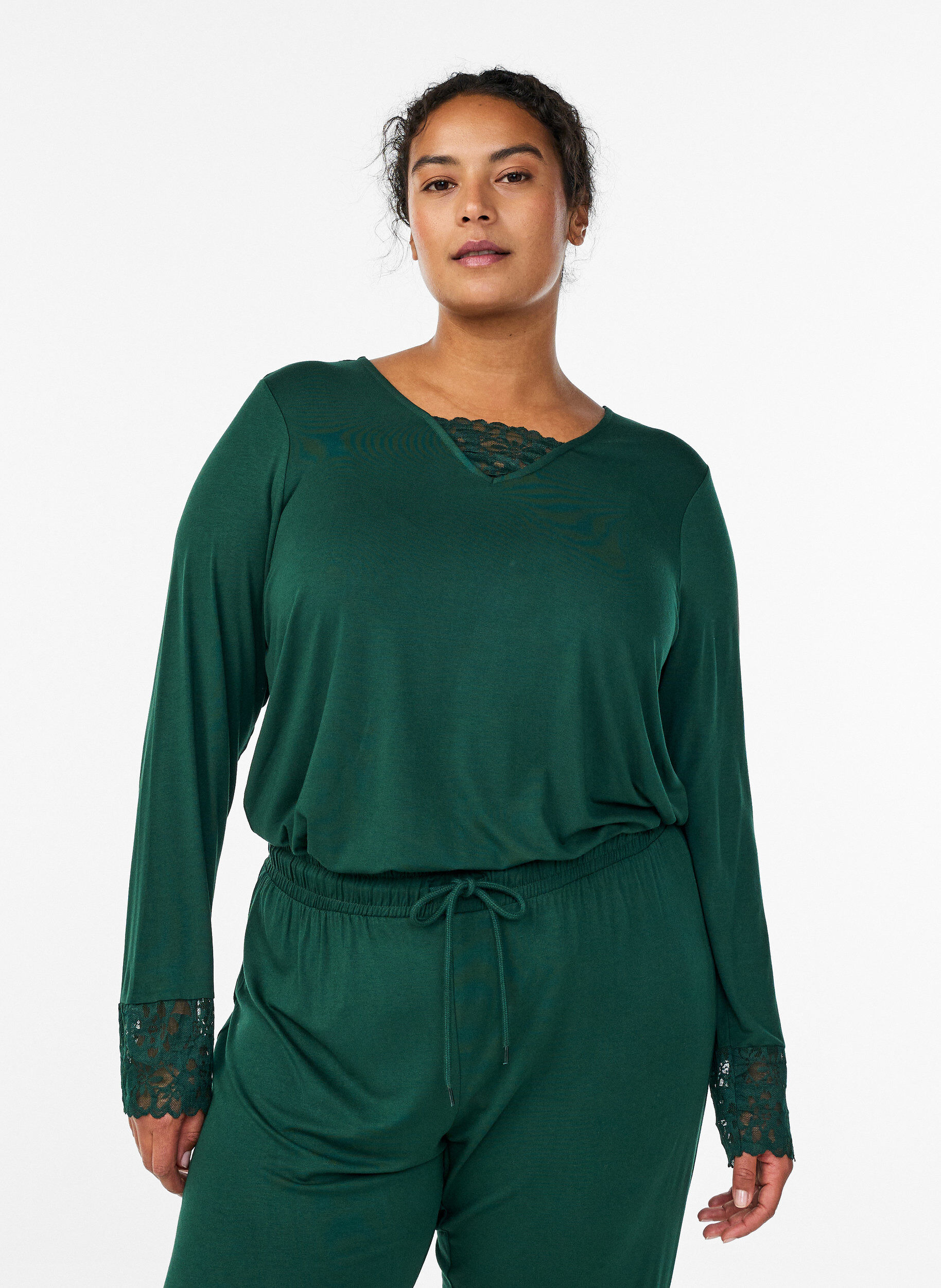 Pyjamashirt met lange mouwen en kantdetails, Groen, Model