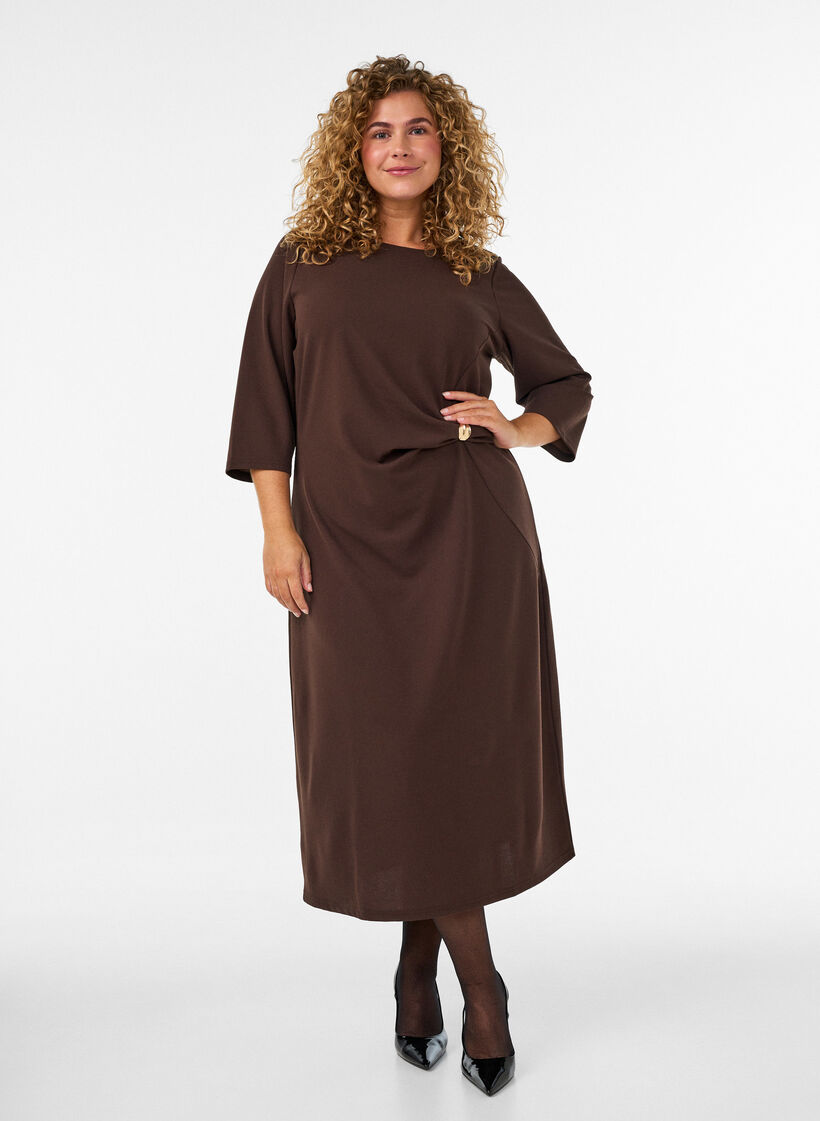 Jersey jurk met drapering en decoratieve gesp, Bruin, Model image number 0