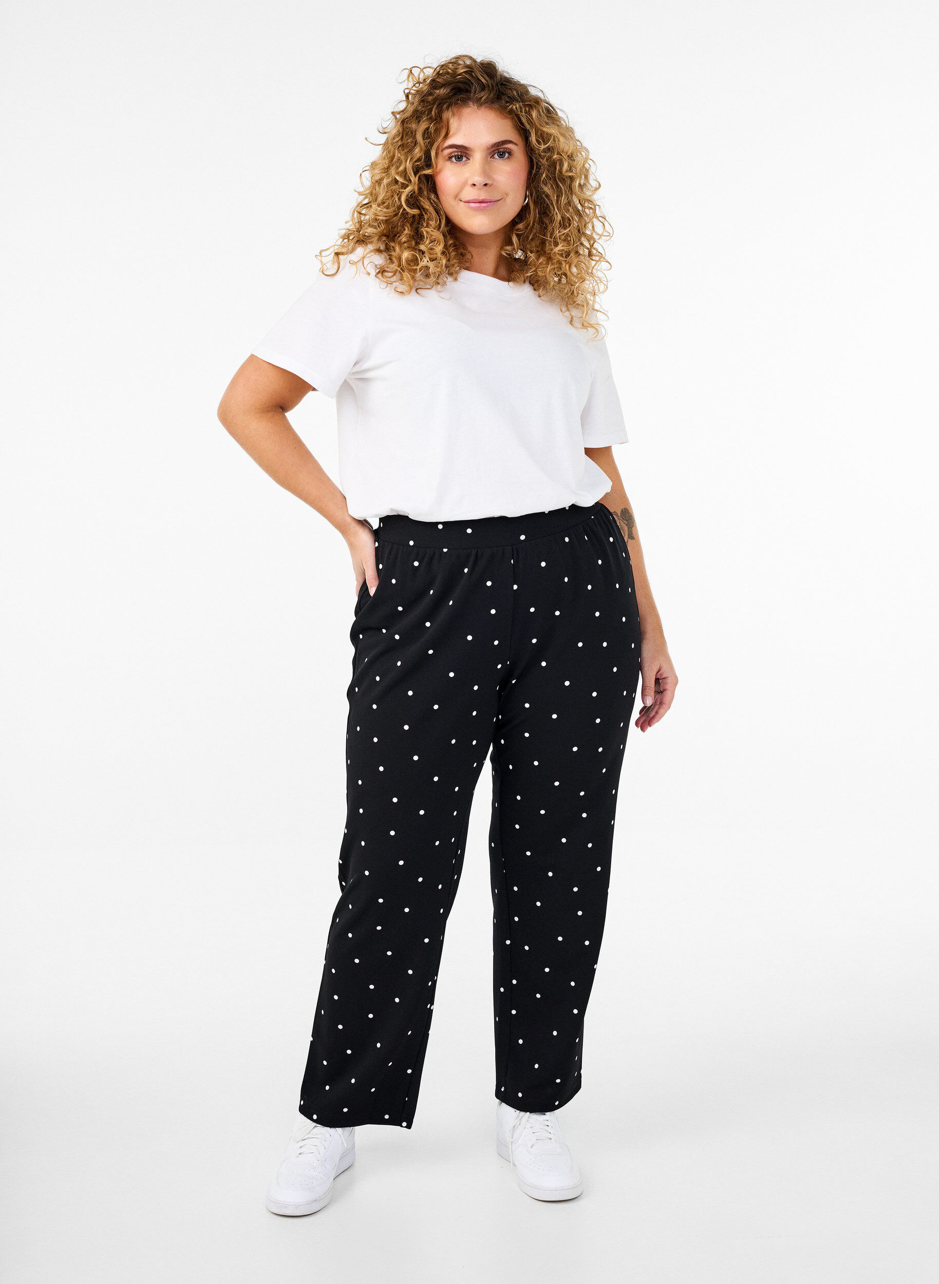 Broek met rechte pasvorm, Zwart, Model