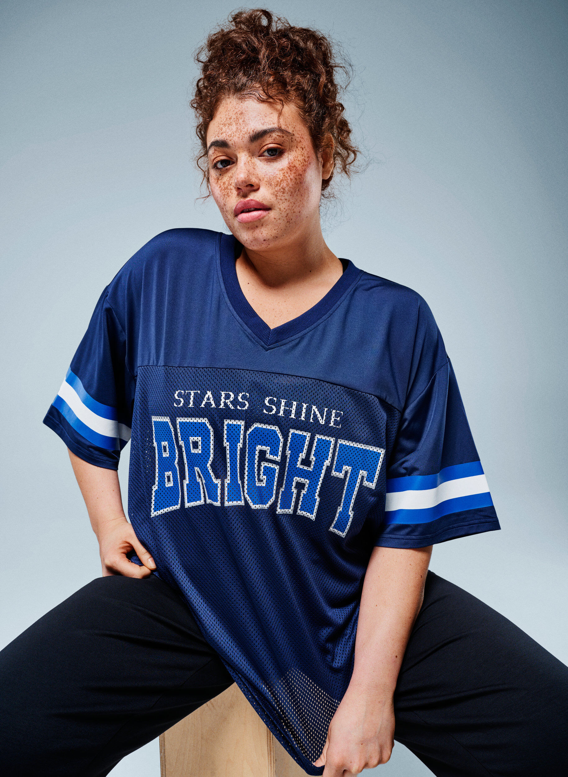 ZizziWorkout T-shirt met V-hals en frontprint, Blauw, Image image number 0