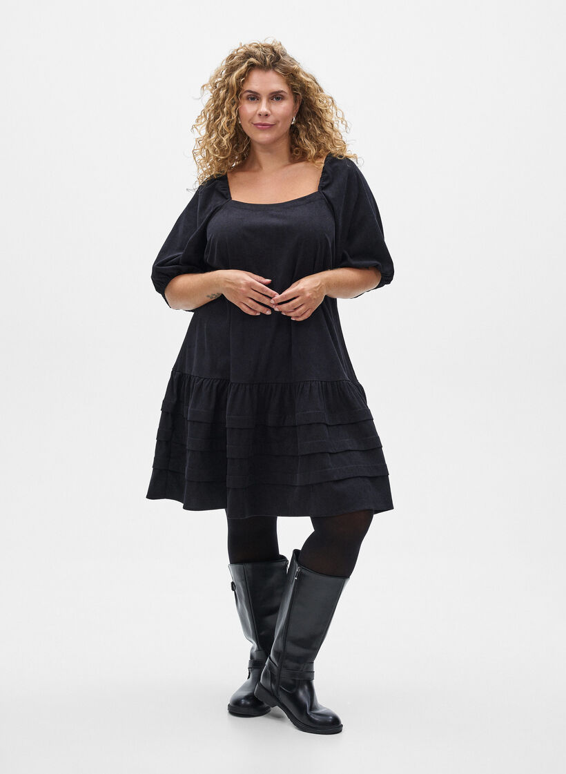 Korte corduroy jurk met vierkante halslijn, Black, Model