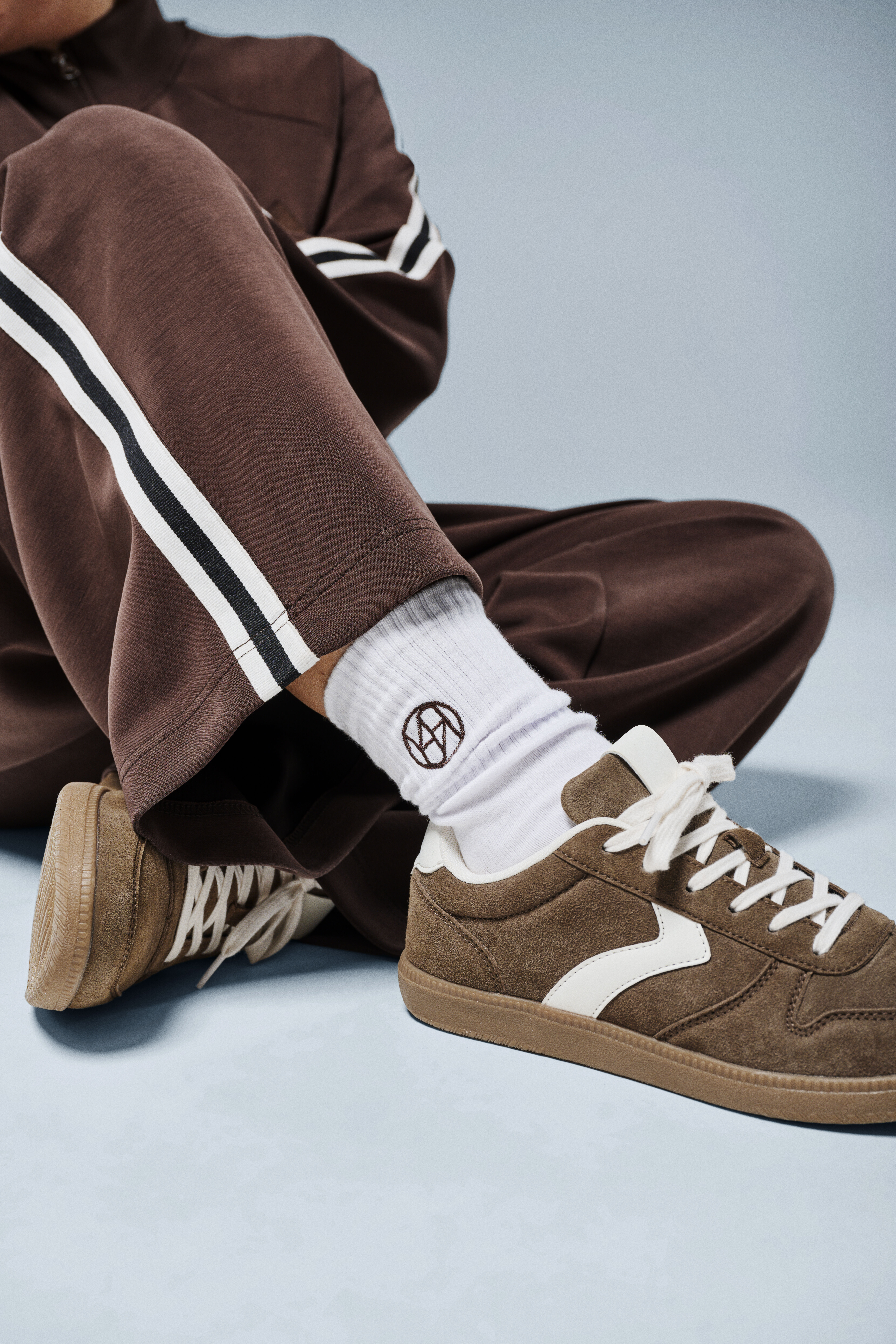 ZizziBruin trainingspak, , Model