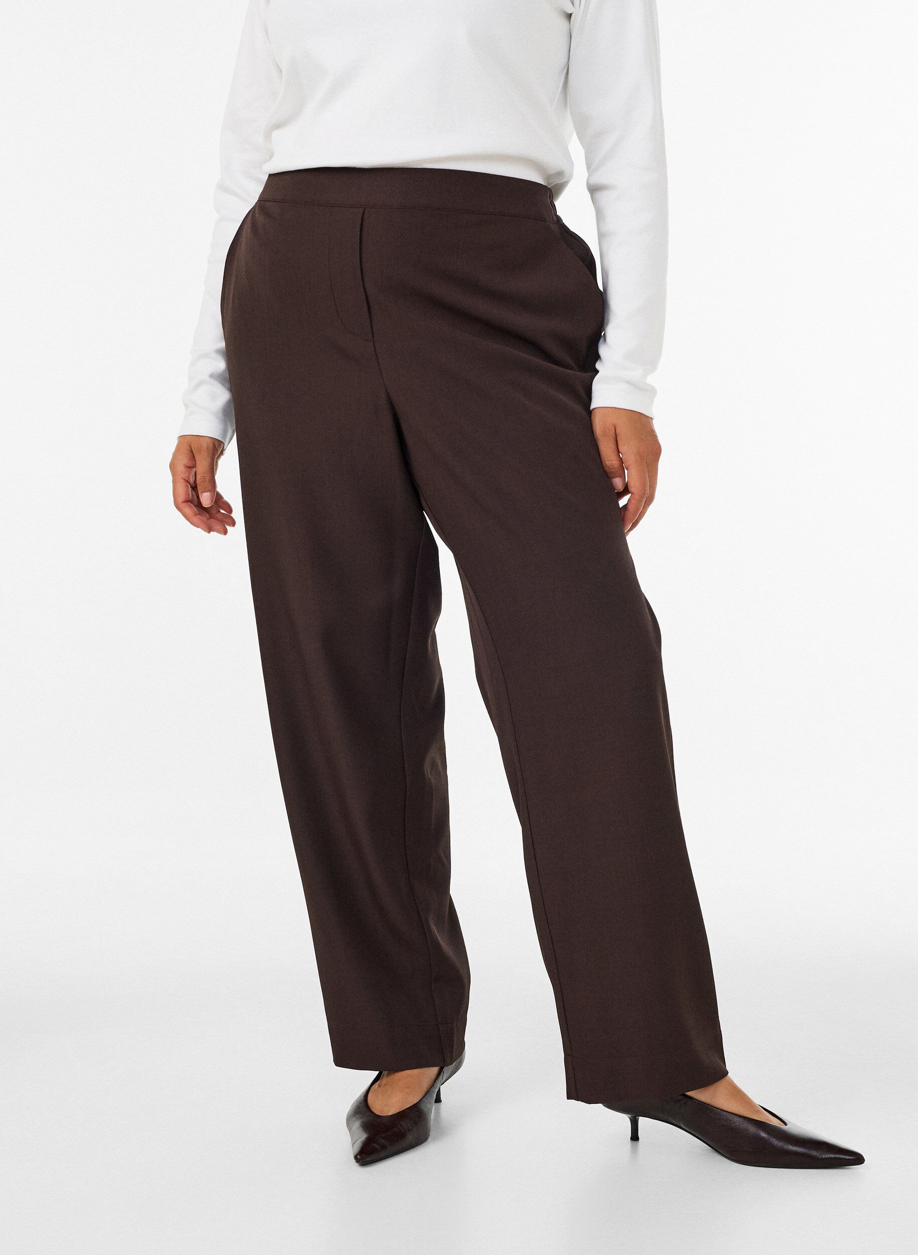 ZizziLosse broek met zakken, Bruin, Model image number 2