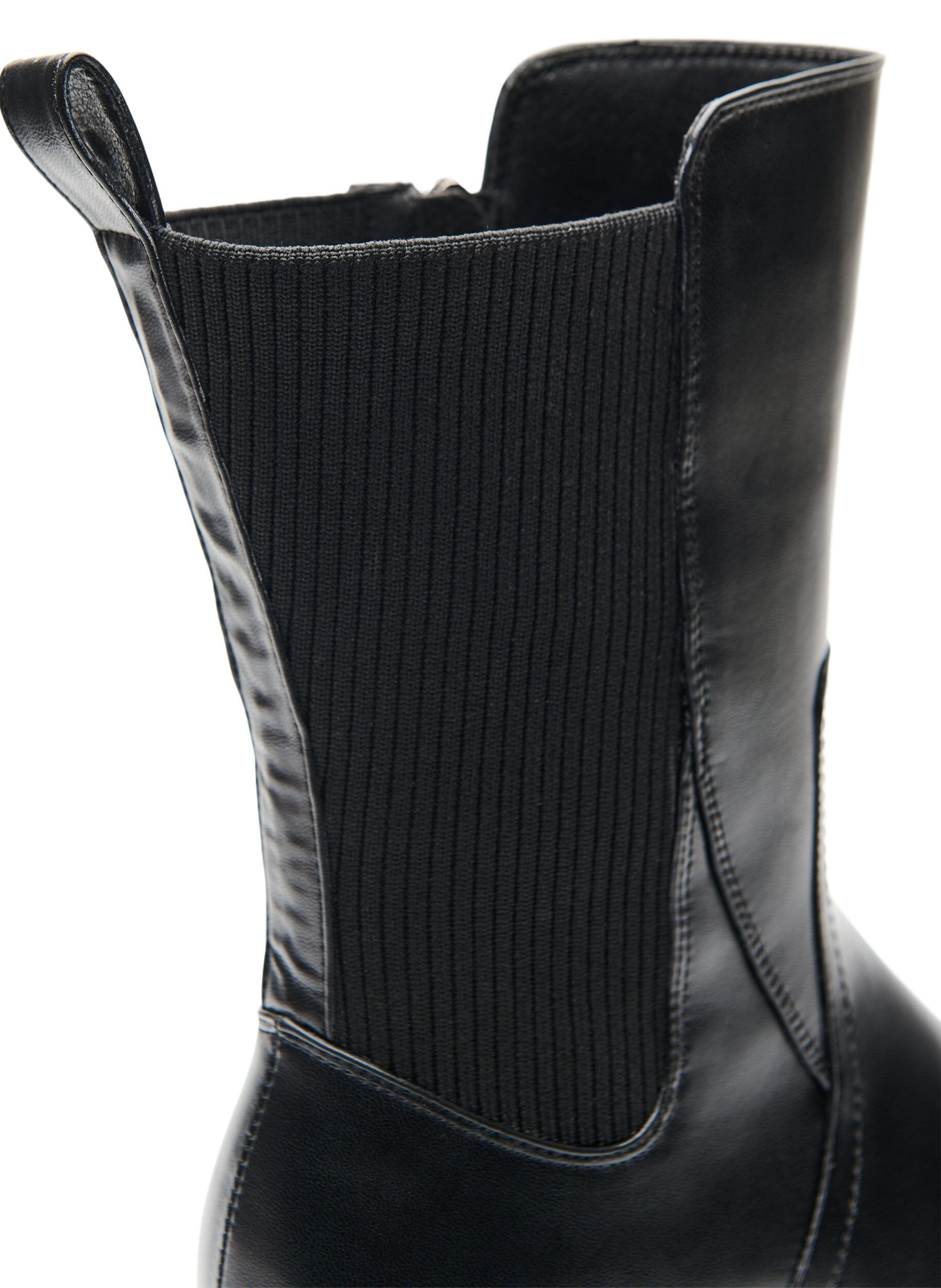 ZizziChelsea boot met een chunky zool en geribde panelen, Zwart, Packshot image number 2