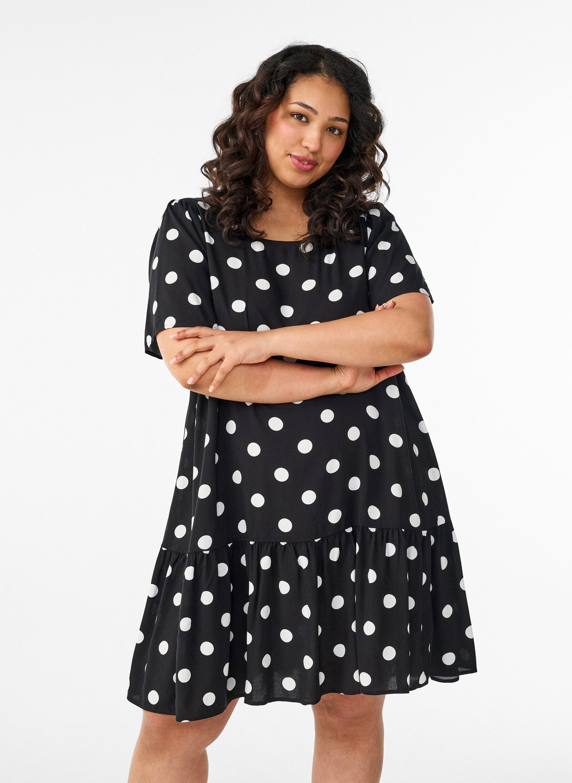 Jurk van viscose met coupenaad, Zwart, Model