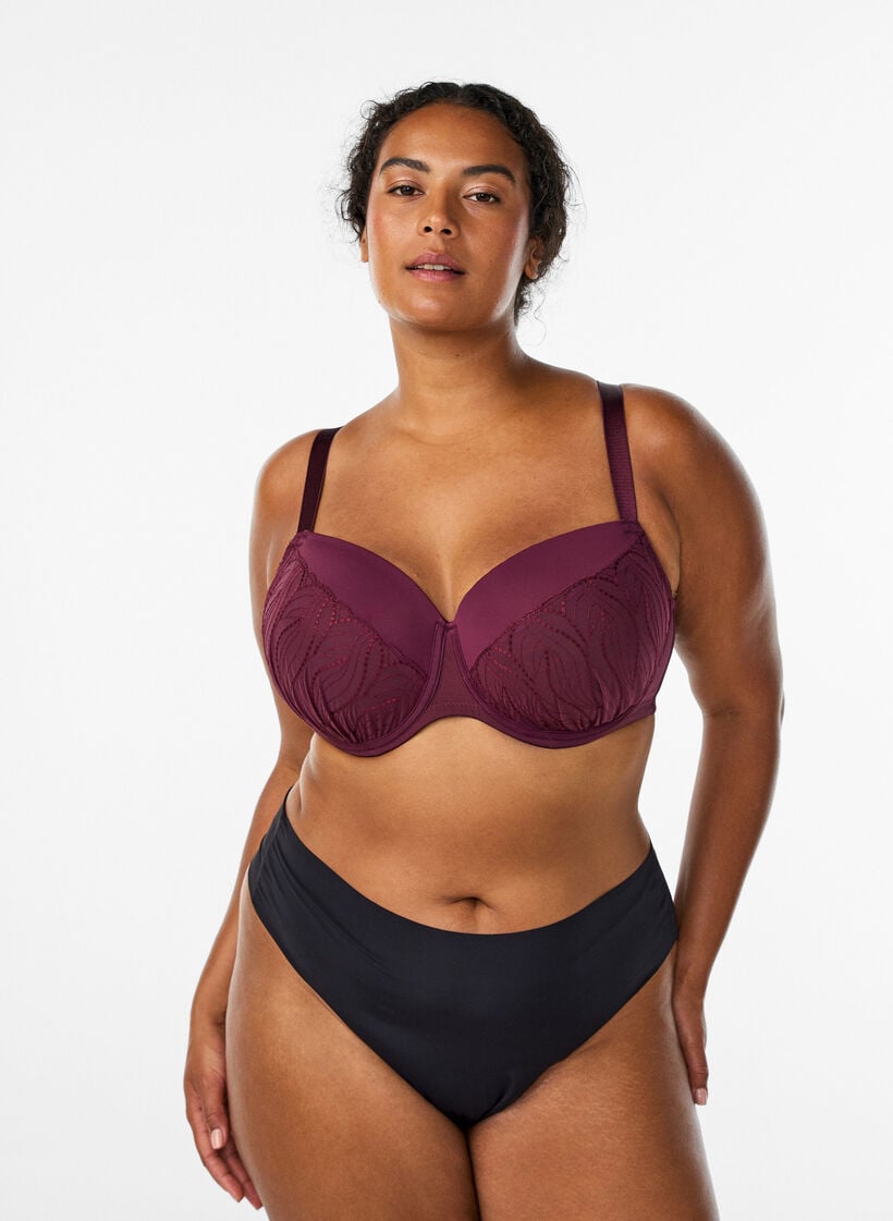 Voorgevormde beha met kant en gedrapeerde details, Rood, Model image number 1