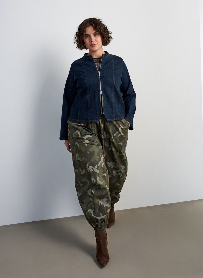 Balloonbroek met hoge taille en all-overpatroon, Groen, Model image number 0