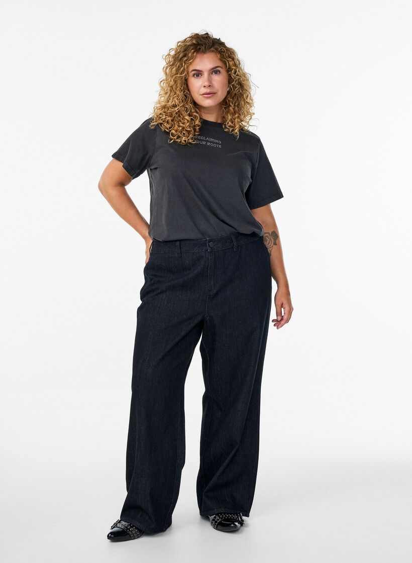 Organisch katoenen T-shirt met studs, Grey Wash Reclaiming, Model