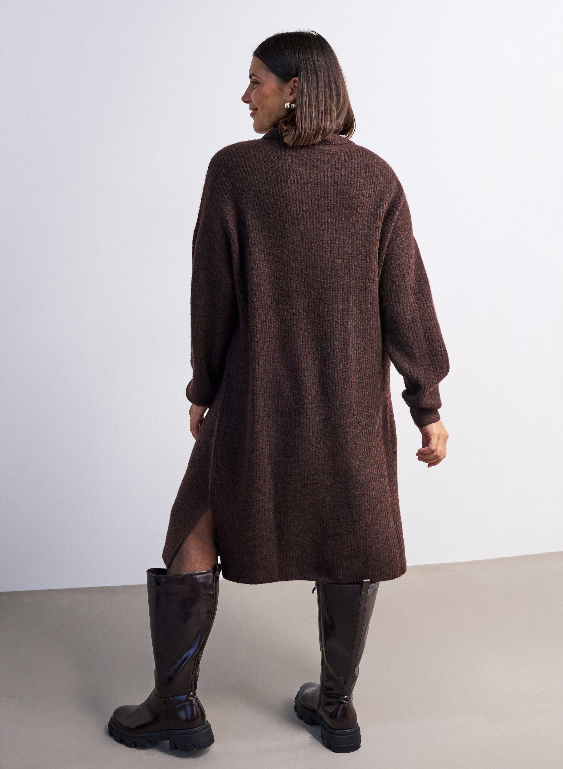 ZizziGebreide jurk met col, Bruin, Model image number 2
