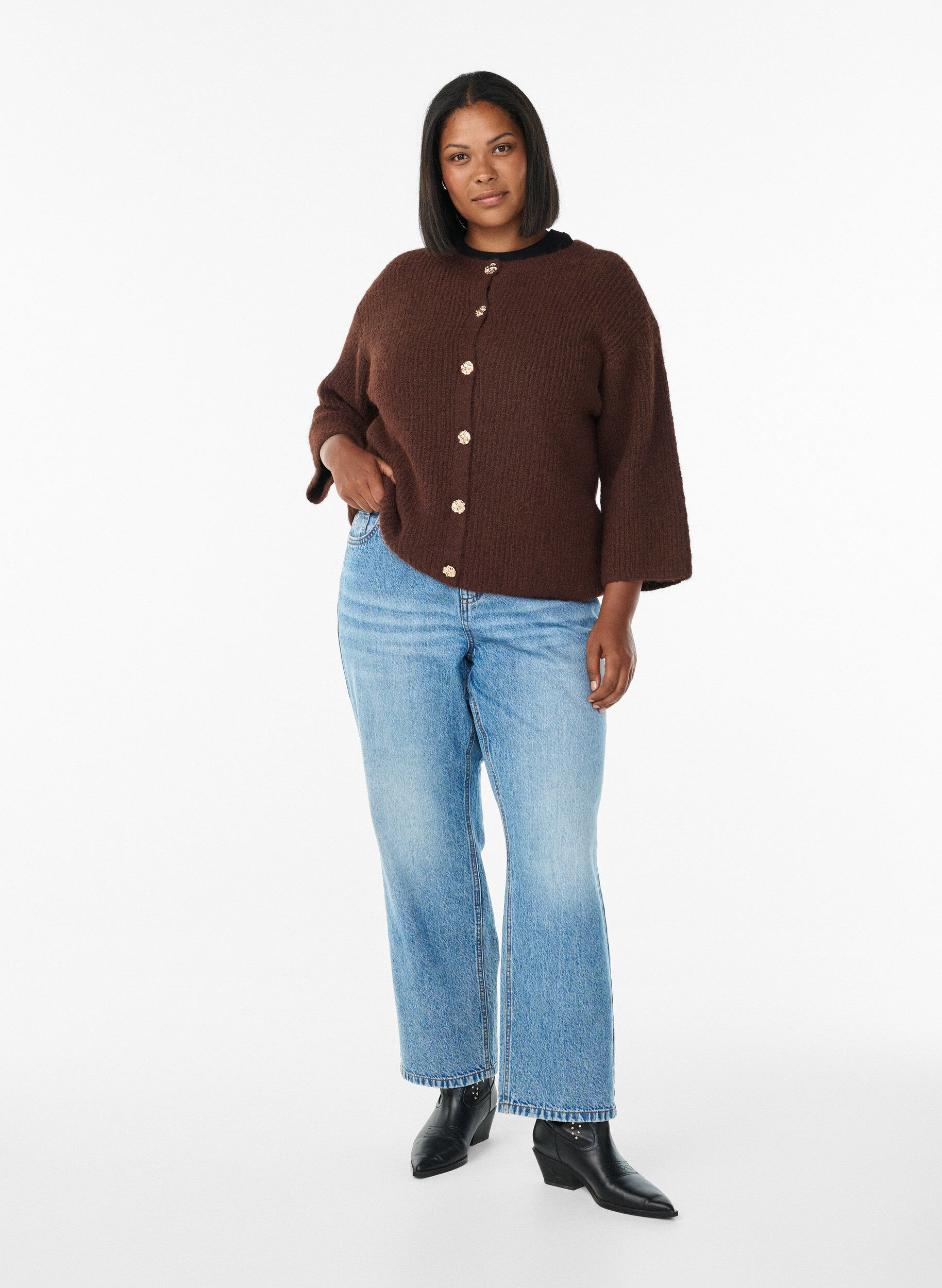 ZizziKorte cardigan met 3/4-mouwen en gouden textuur knopen, Bruin, Model image number 1