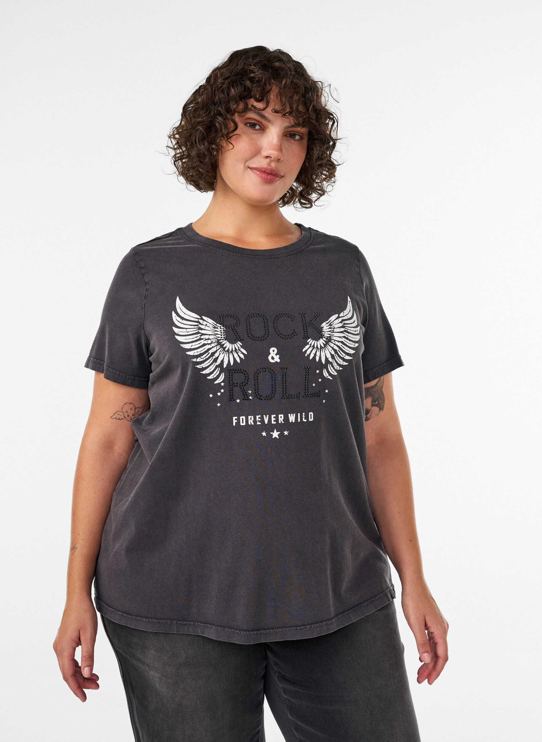 T-shirt van biologisch katoen met print, Zwart, Model