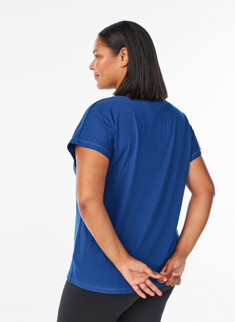 Losvallend trainings-T-shirt met V-hals, Blauw, Model image number 2