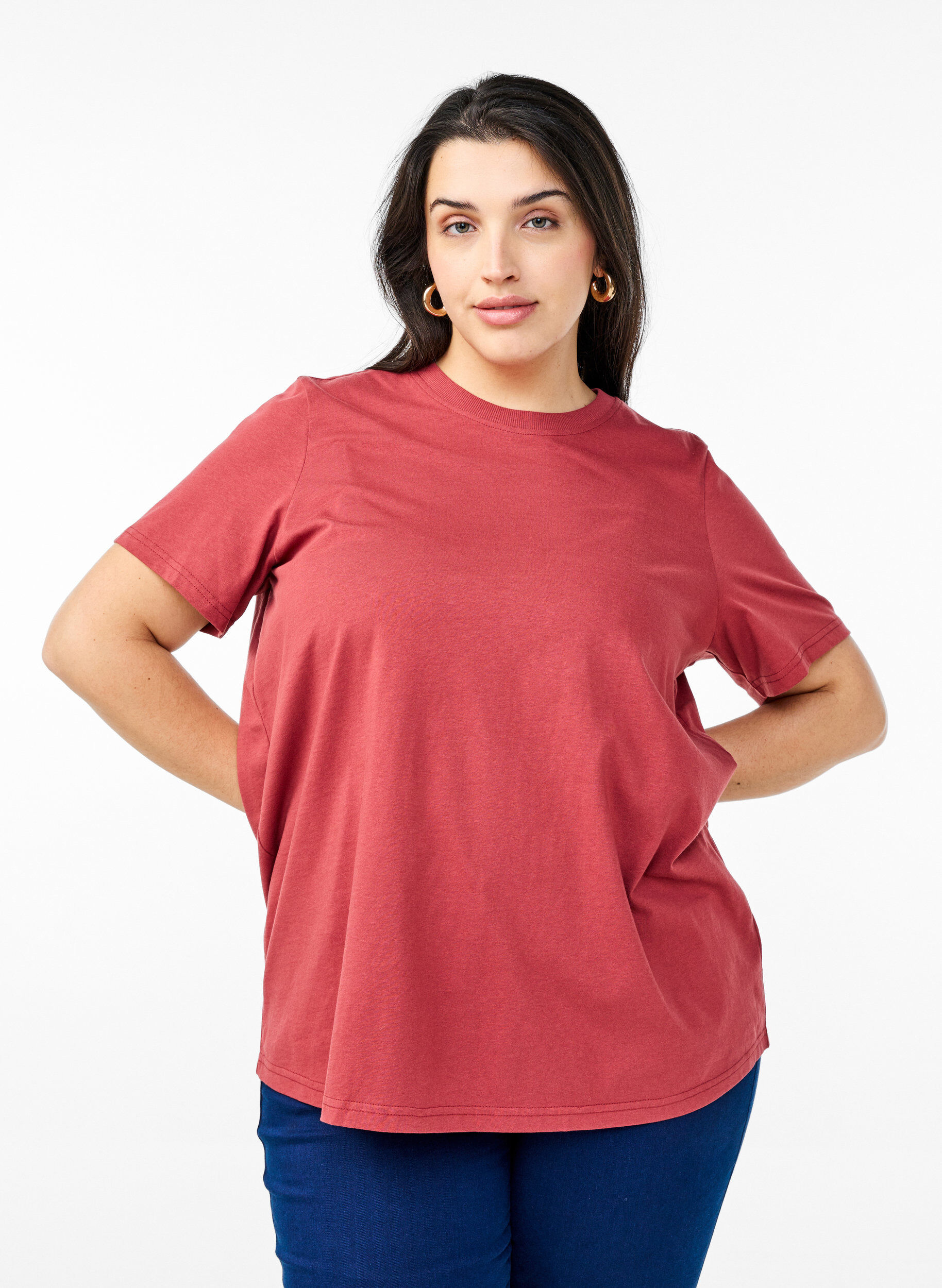 Basic katoenen T-shirt met ronde hals, Rood, Model