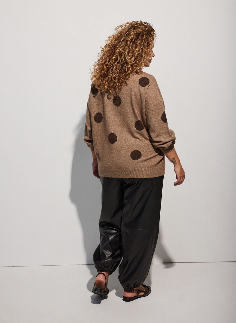 Gebreide blouse met een stippenpatroon, Bruin, Model image number 2