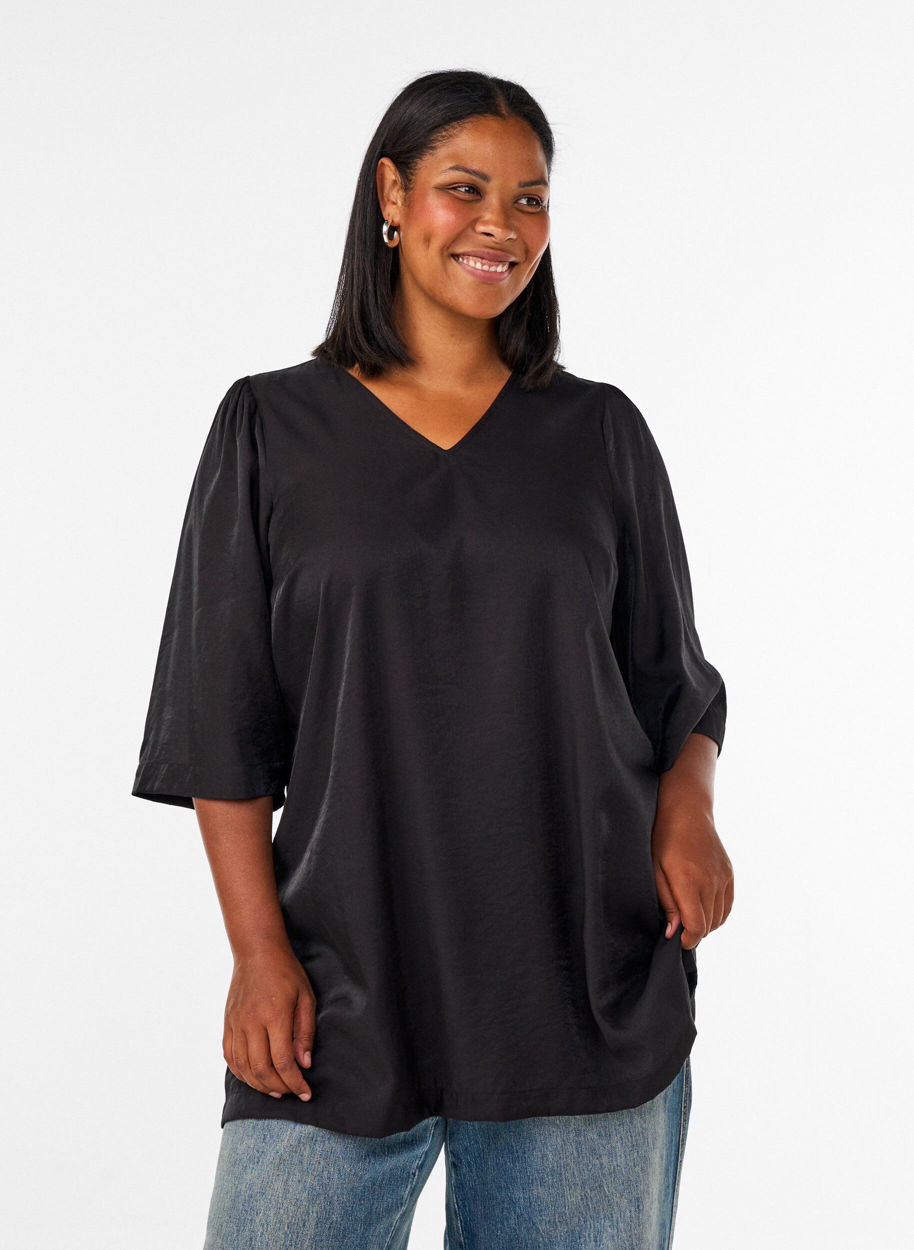 Glanzende tuniek met V-hals en 3/4 mouwen, Zwart, Model