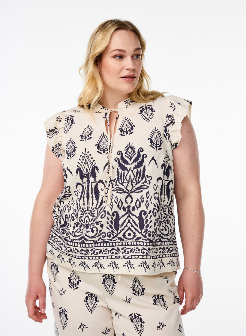 Mouwloze blouse met ruche en print, Birch Black AOP, Model