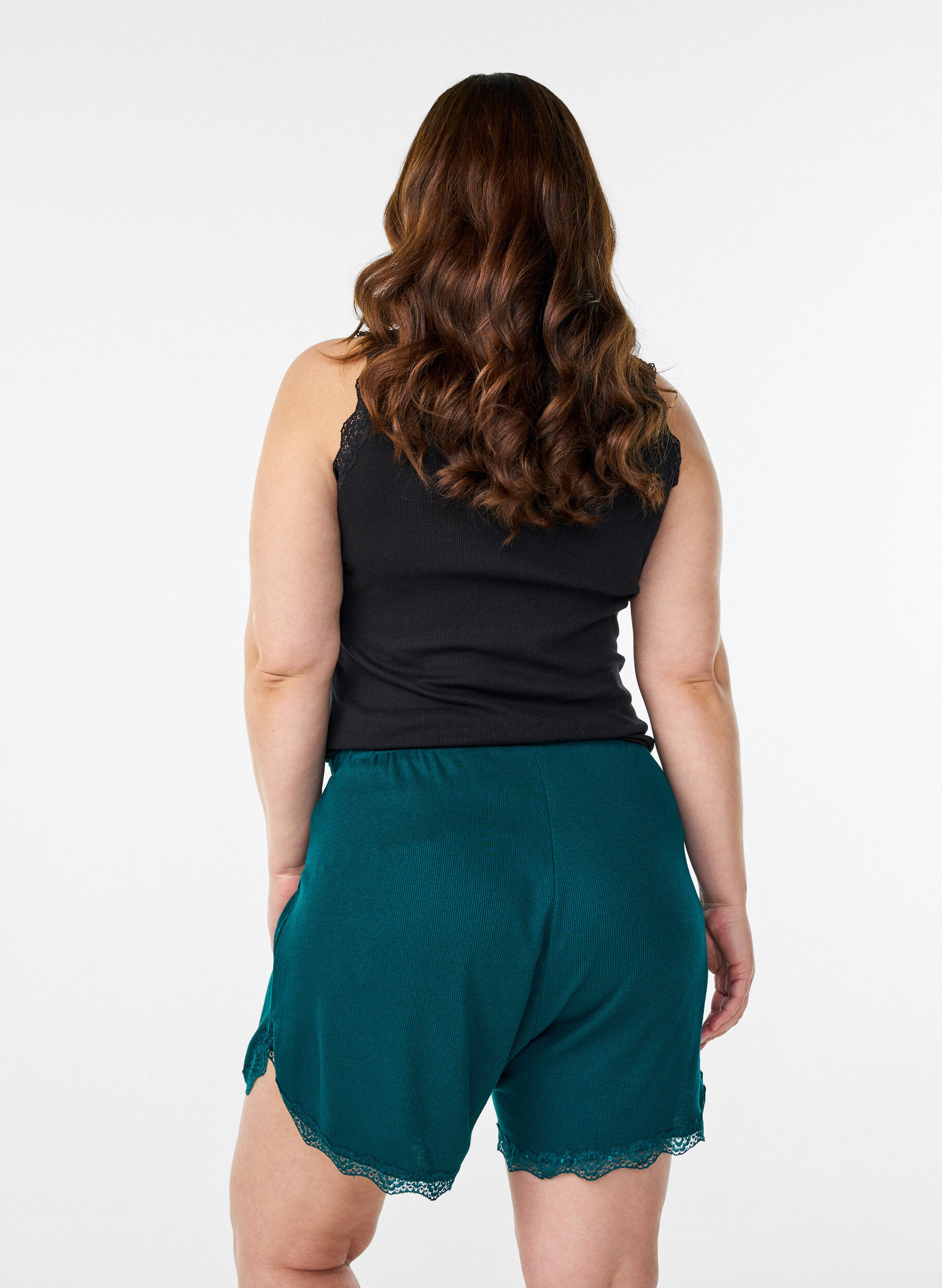 ZizziLichte nachtshorts met ribde structuur en kanten afwerking, Groen, Model image number 2