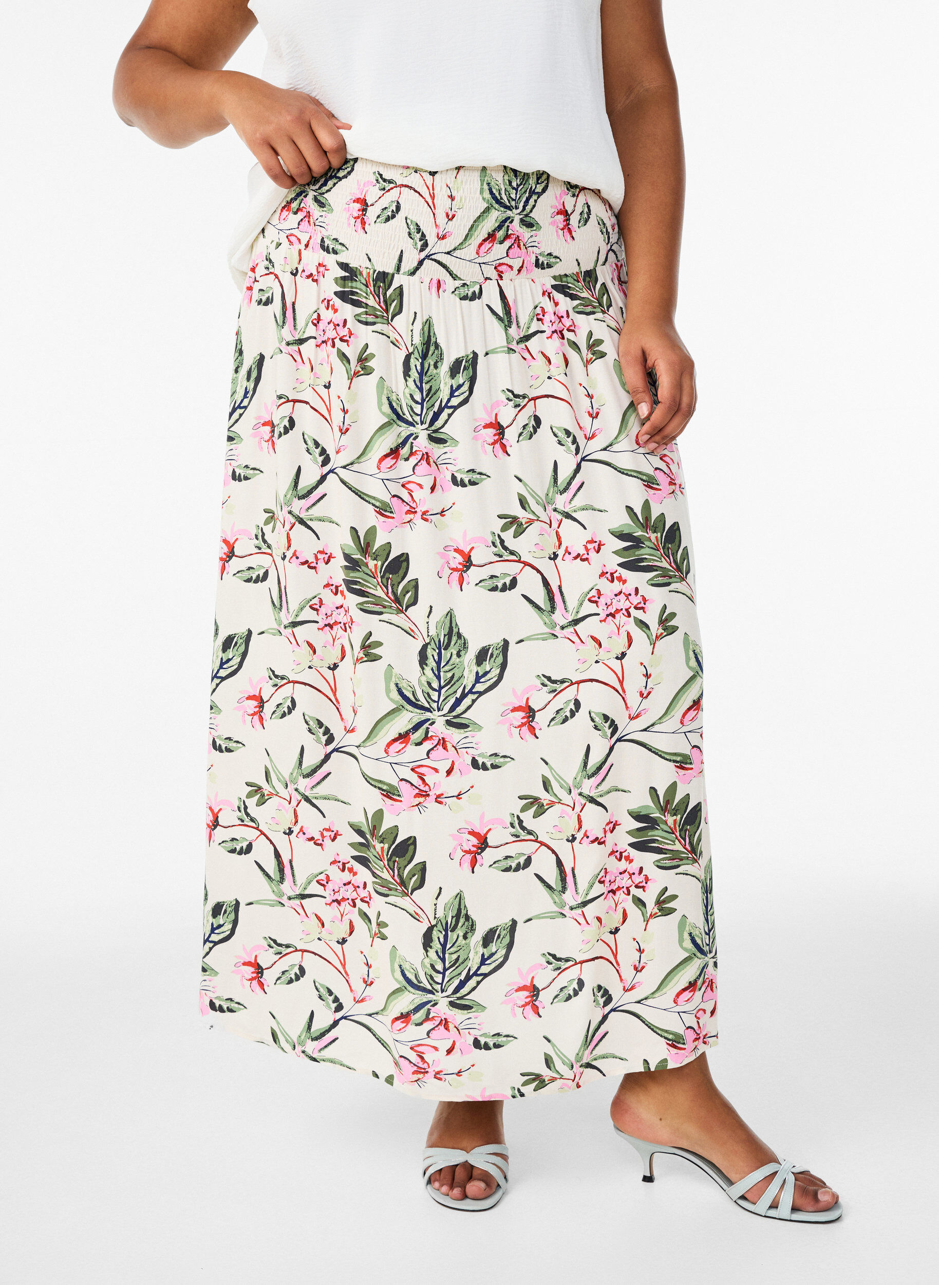 ZizziViscose maxi-rok met smock, Vanille, Model image number 2
