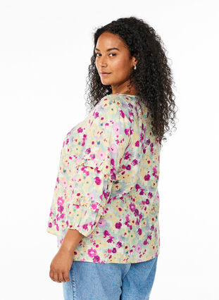ZizziBlouse met ruches en bloemenprint, Vanille, Model image number 2