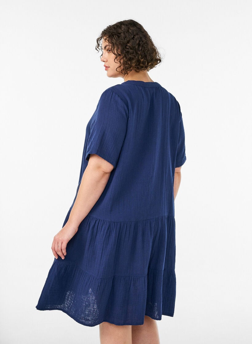 Korte A-lijn jurk in katoenen mousseline, Blauw, Model image number 2