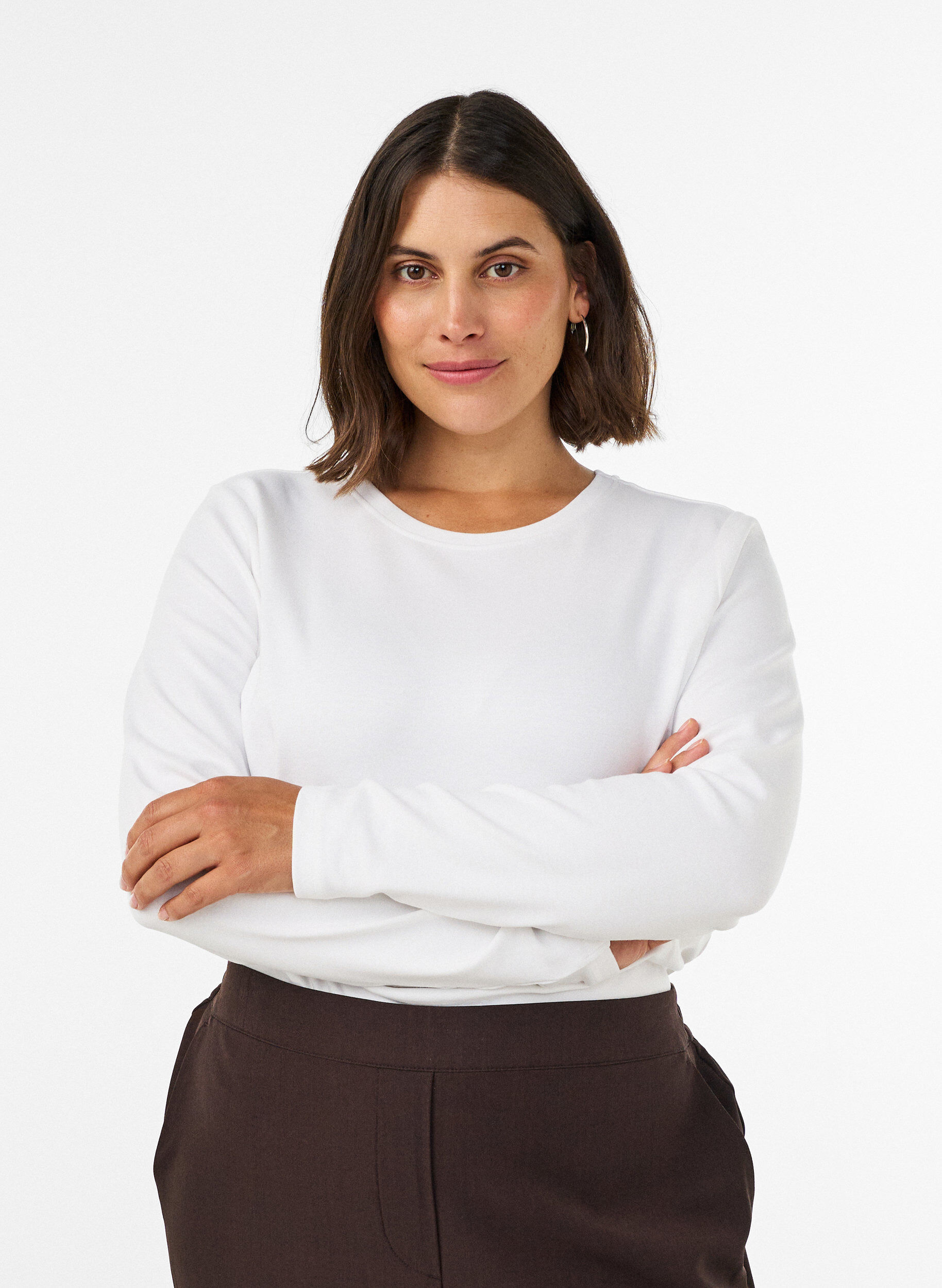 Basic T-shirt met ronde hals en lange mouwen, Wit, Model