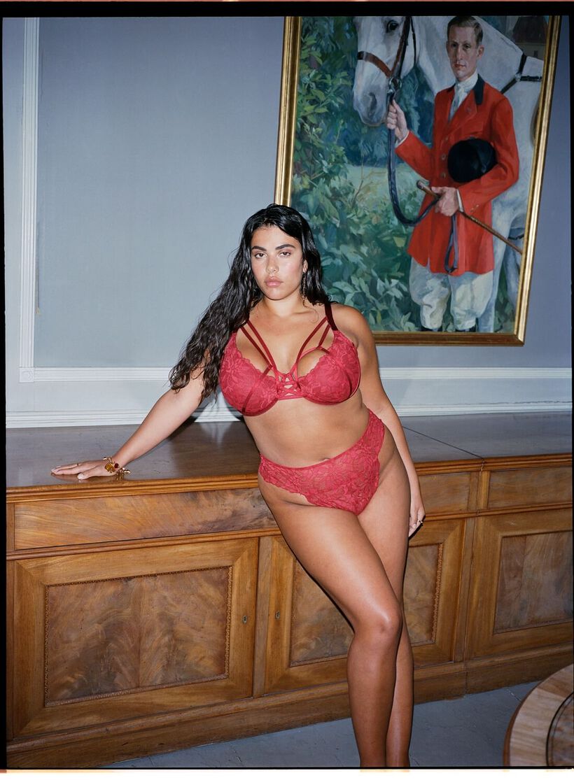 Rood kanten setje met string en kanten bodystocking, , Model