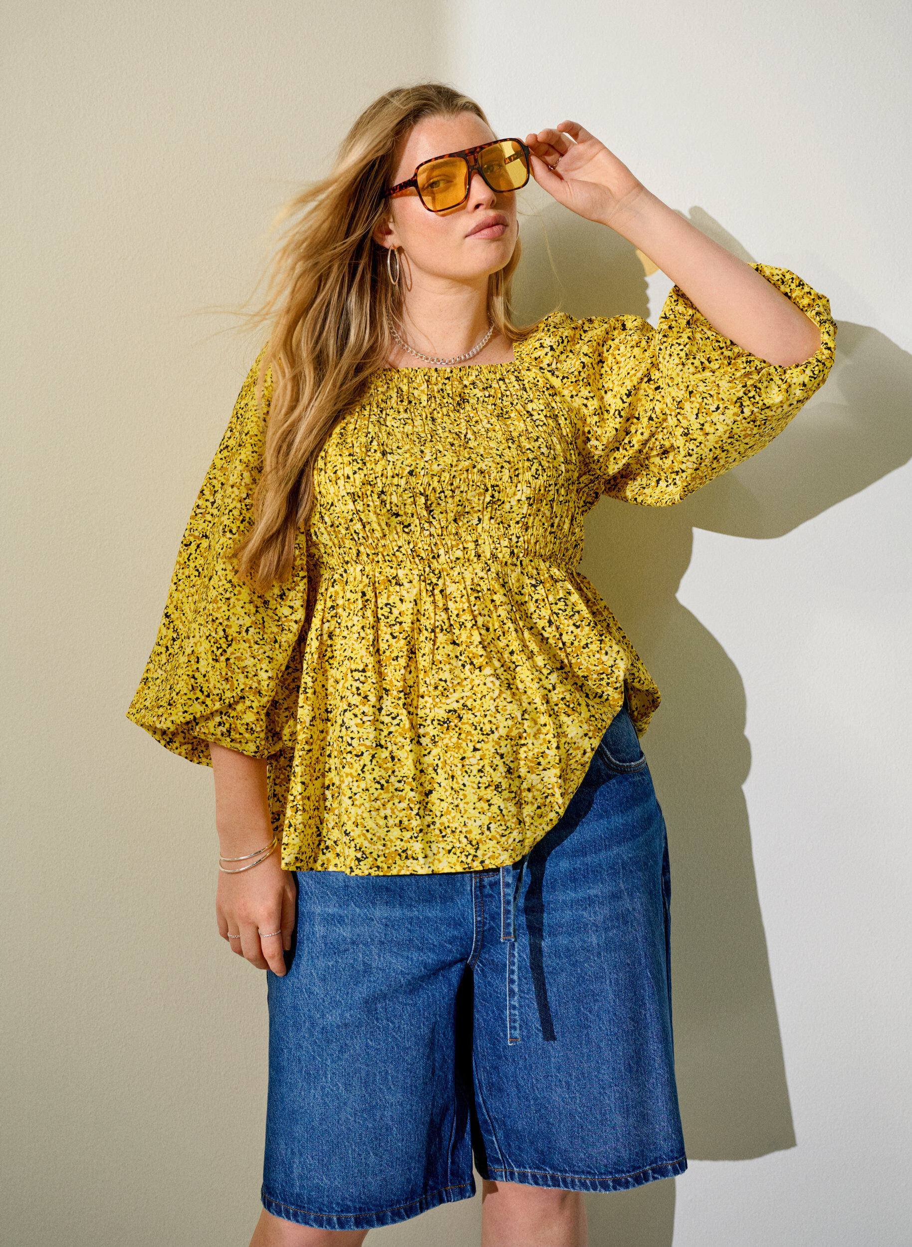 Zizzi Short en jean coupe slim avec ceinture &agrave; nouer, Bleu, Image image number 0