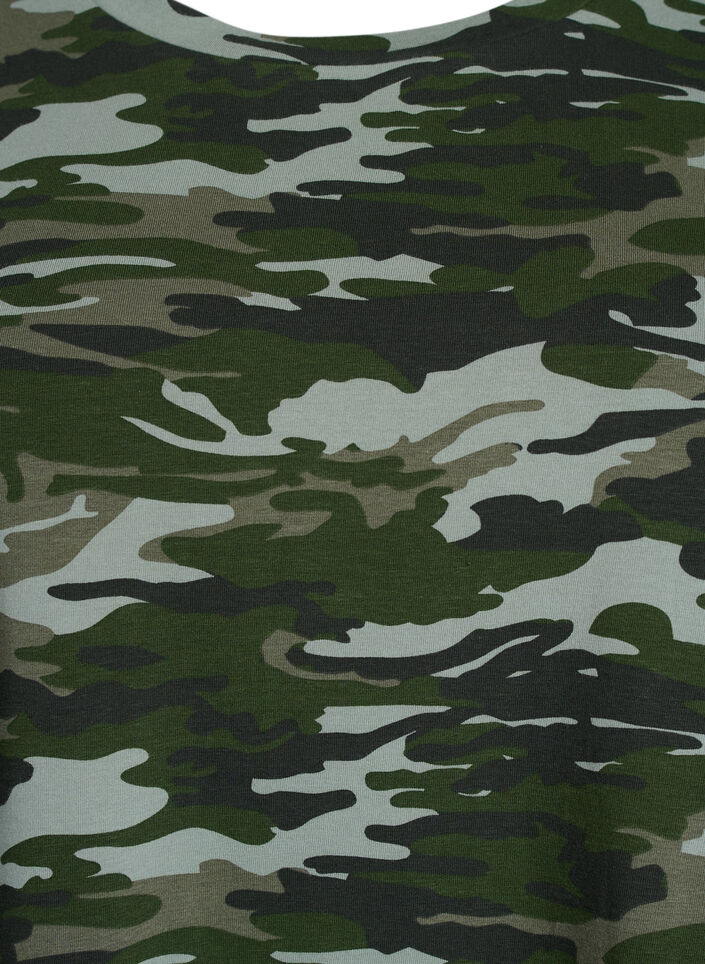 T-shirt met ronde hals en all-overprint, Groen, Packshot image number 2