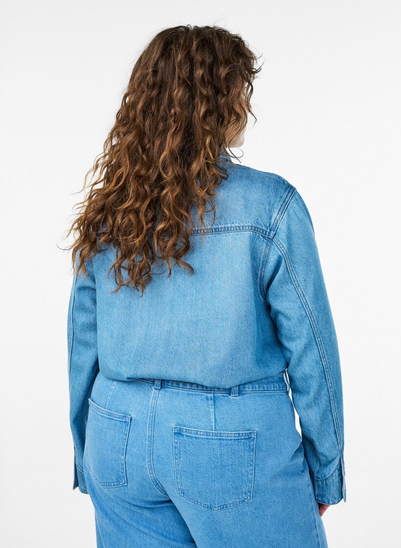 Spijkerblouse met borstzakken, Blauw, Model