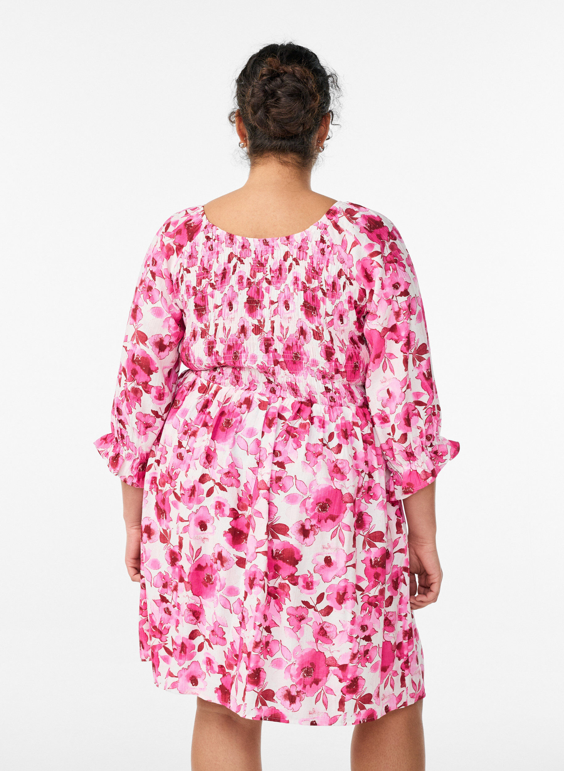 Zizzi Robe smock&eacute;e &agrave; imprim&eacute; floral, Rose, Model image number 2