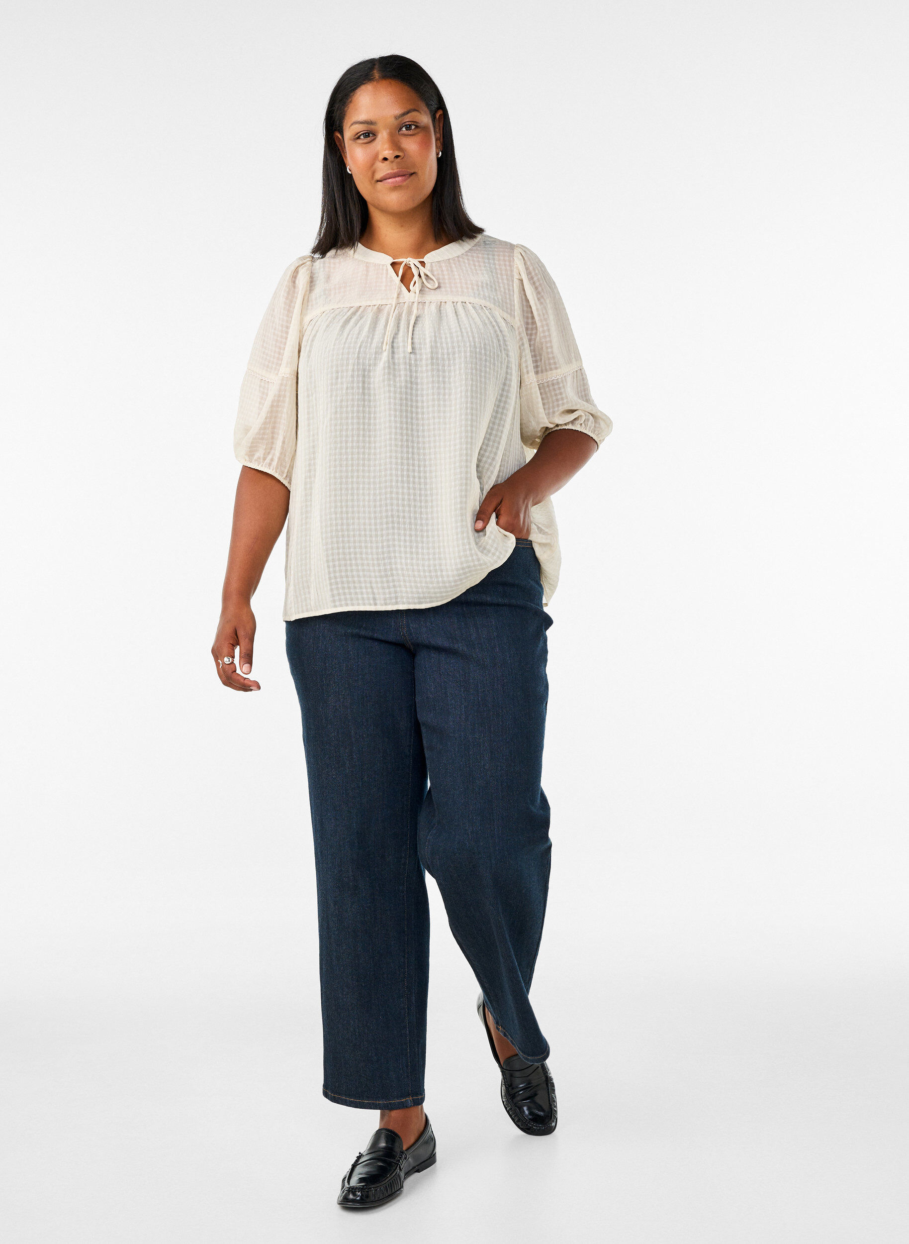 ZizziBlouse in seersucker met strikkoord, Beige, Model image number 1