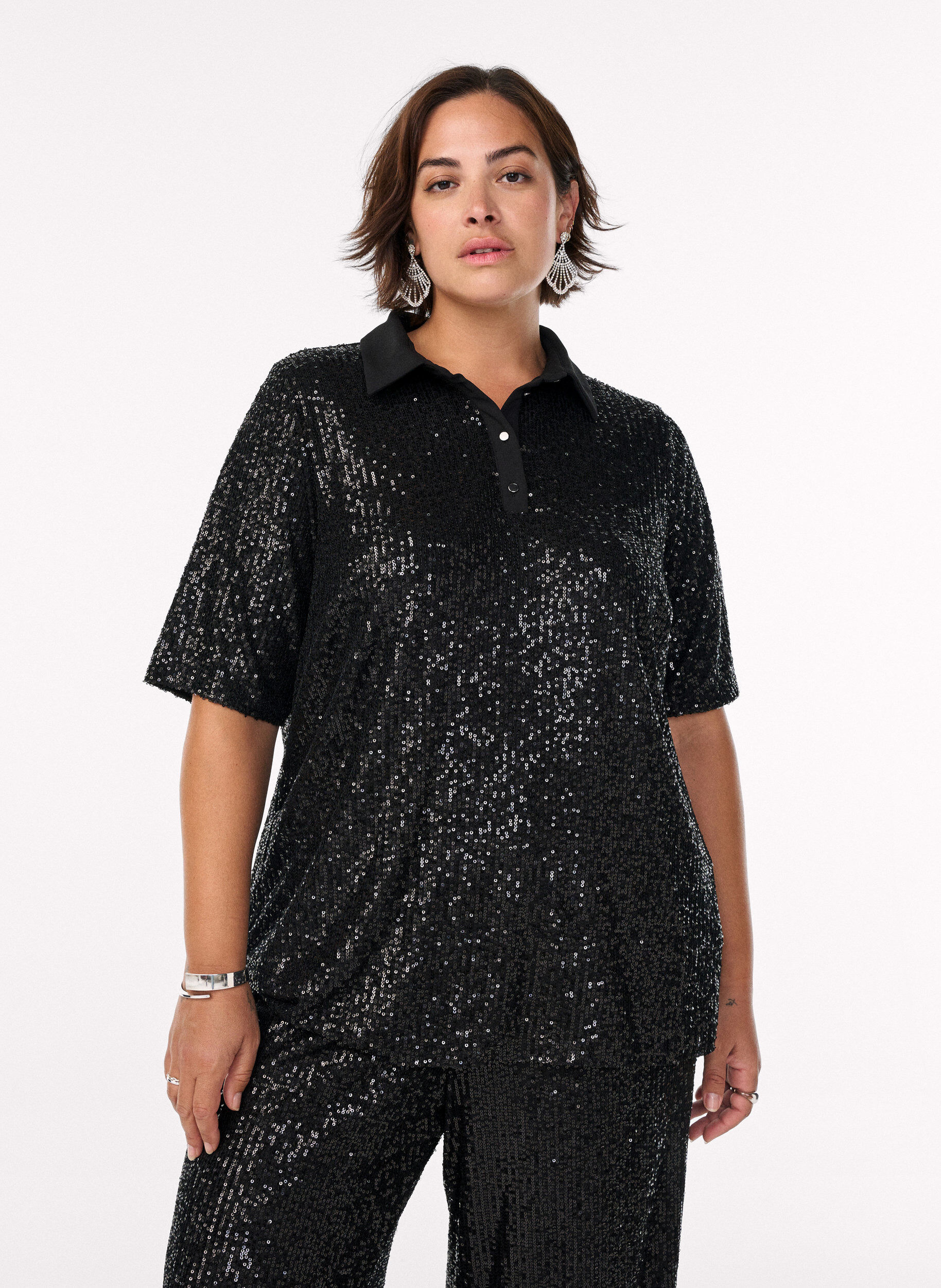 Sequinblouse met polokraag en korte mouwen, Zwart, Model