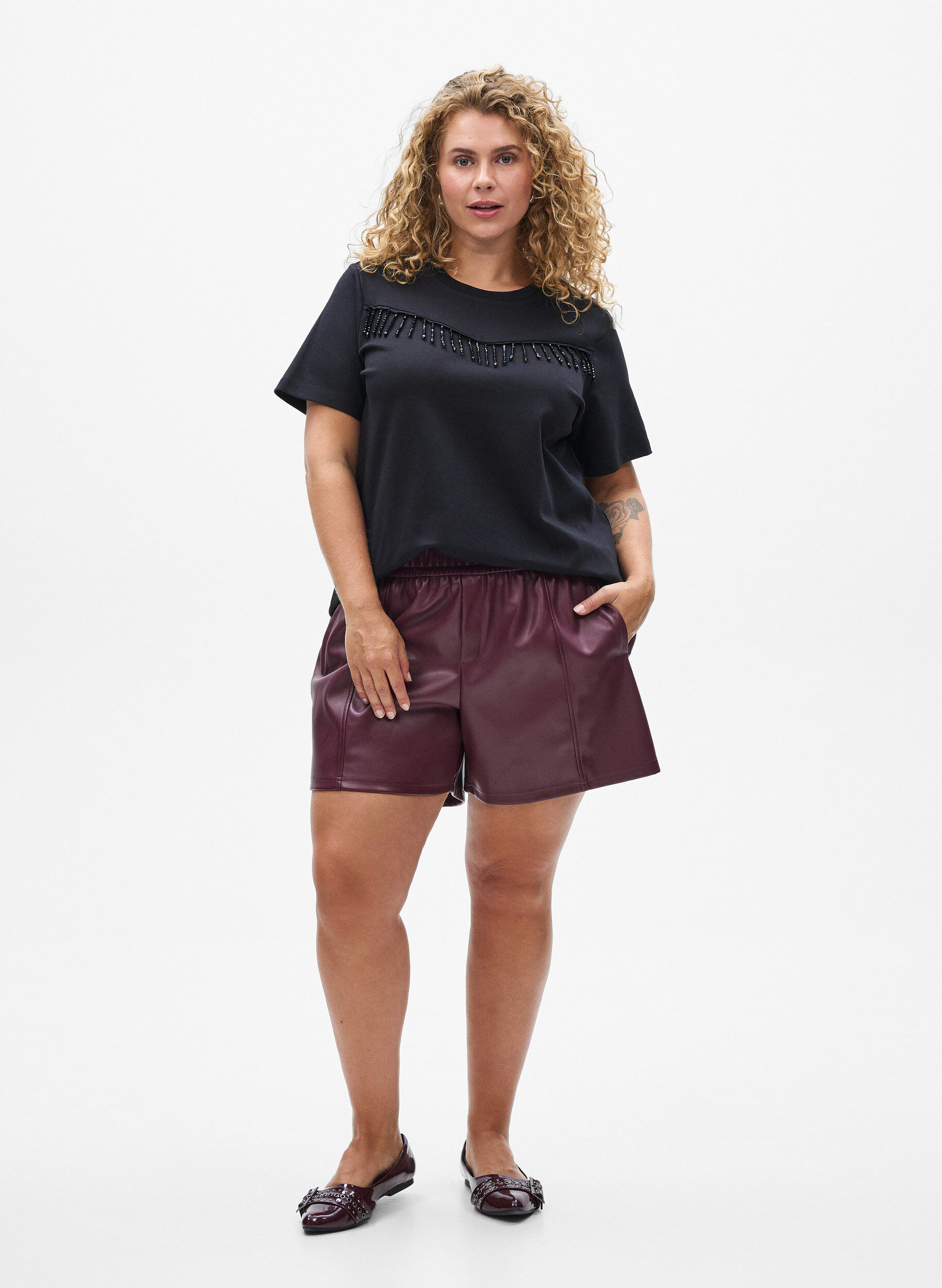 ZizziLosse imitatieleer shorts met elastische tailleband, Donker Bordeaux, Model image number 1