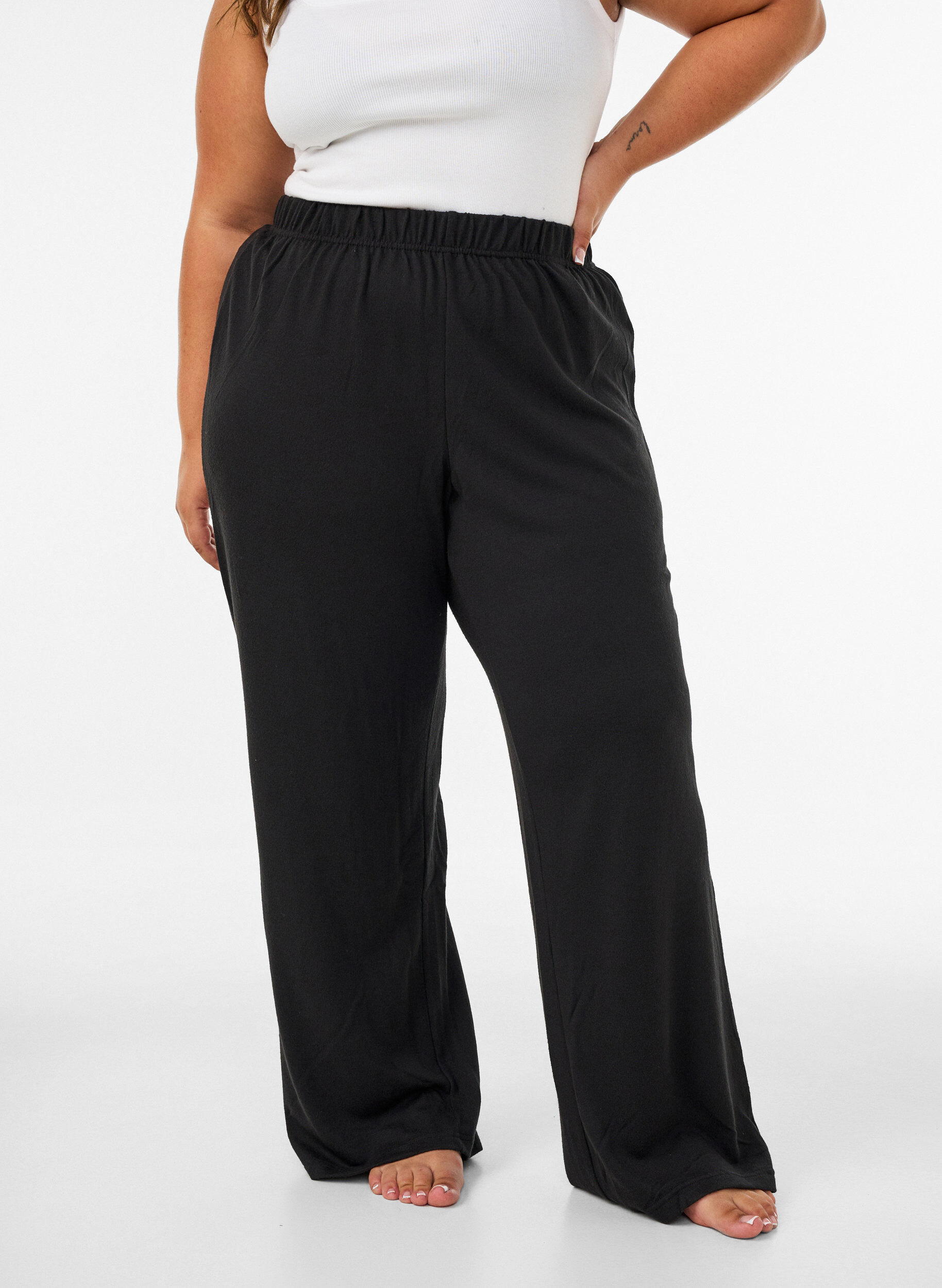 ZizziHigh waist jerseybroek met wijde pijpen, Zwart, Model image number 3
