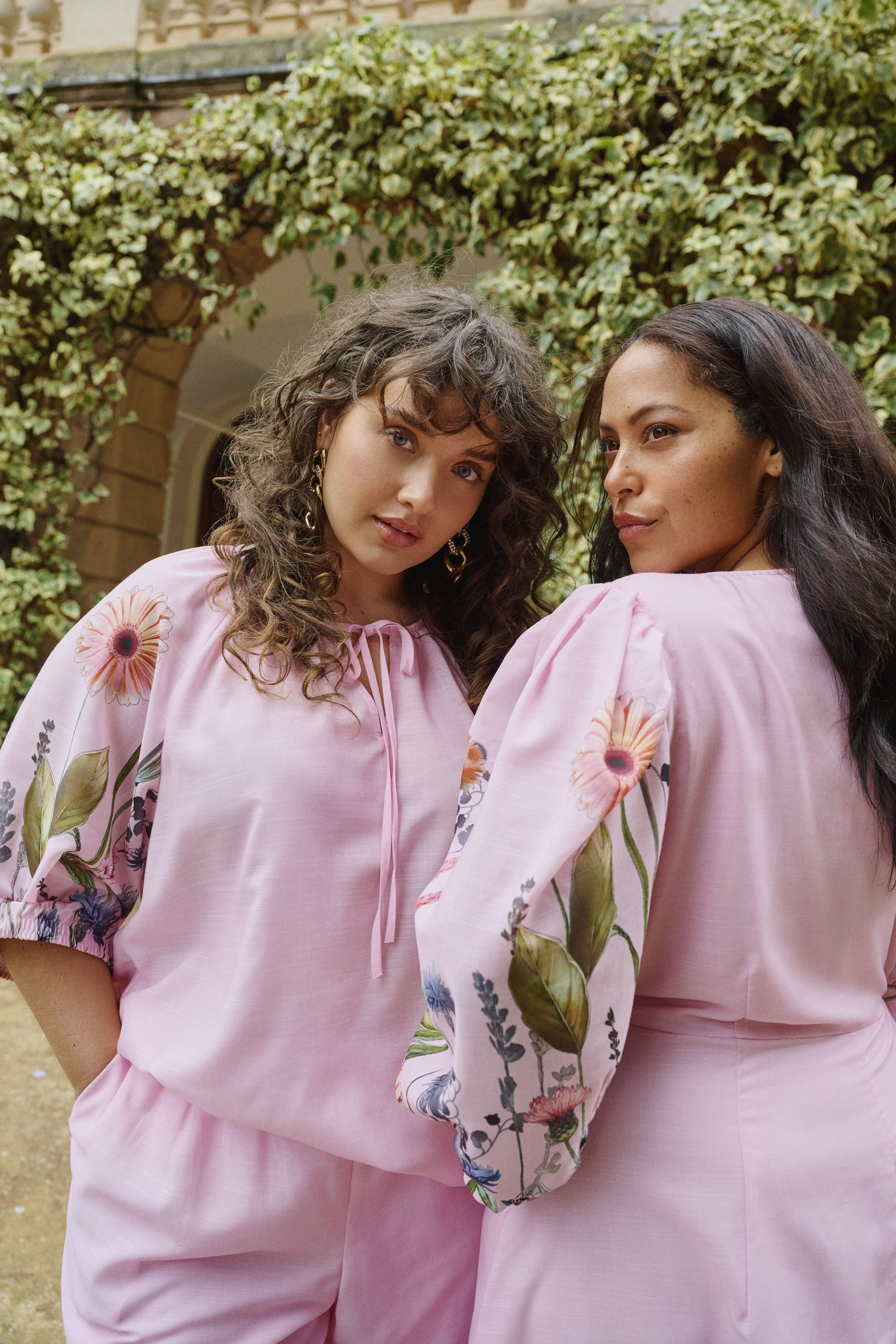 Bloemrijke details, , Model