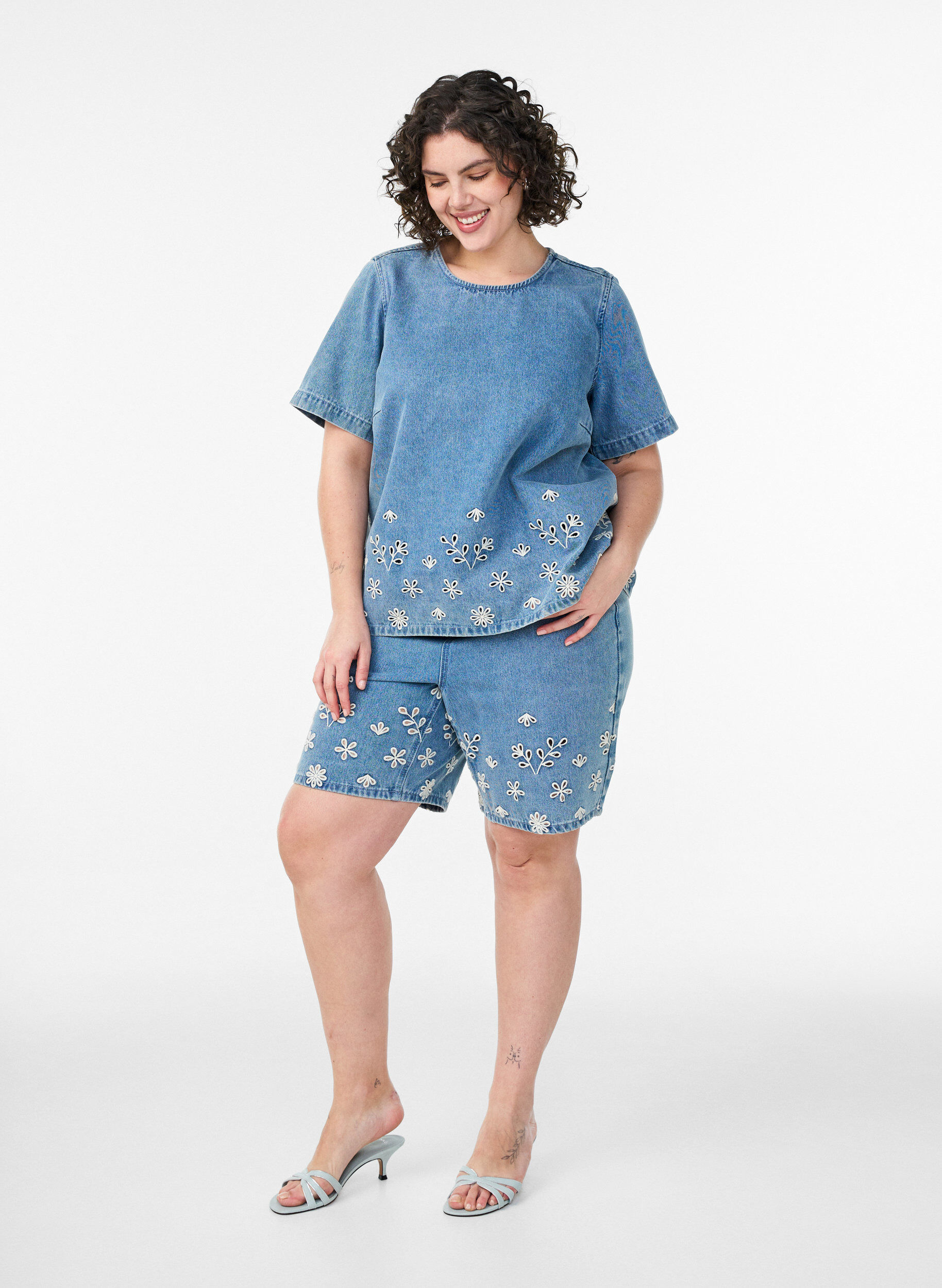 ZizziDenim blouse met korte mouwen en broderie anglaise, Blauw, Model image number 1