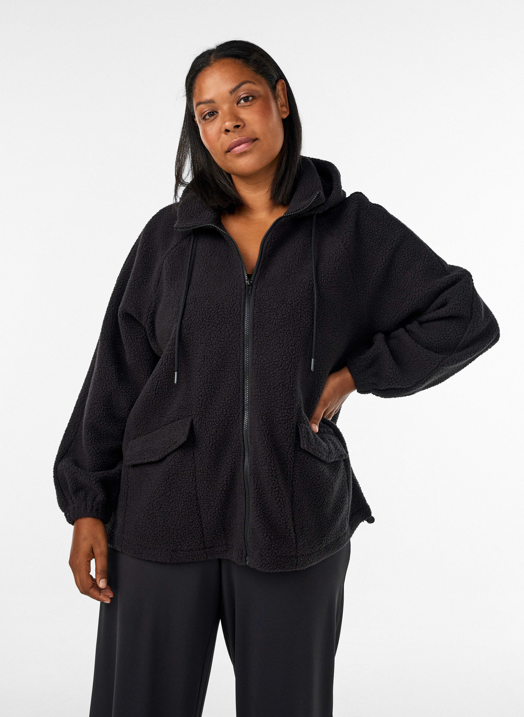 Teddyjack met capuchon en ritssluiting, Zwart, Model