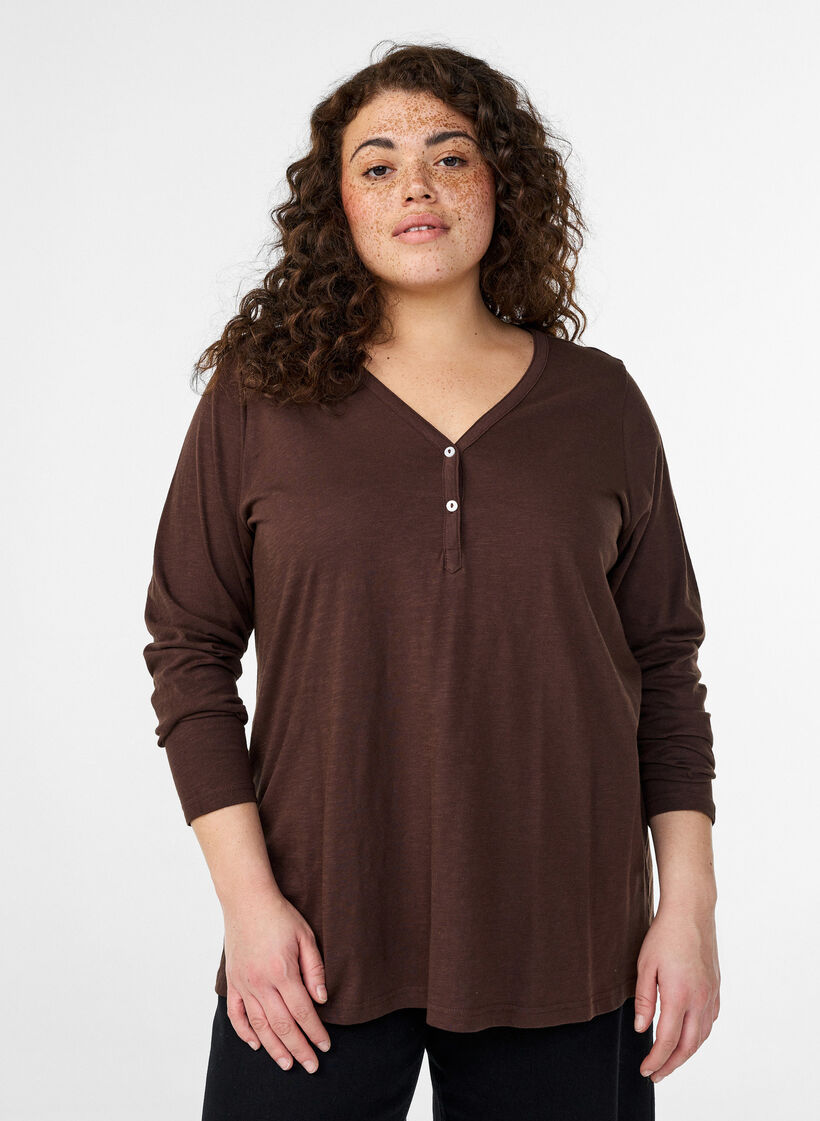 T-shirt met lange mouwen, V-hals en knopen, Bruin, Model image number 0